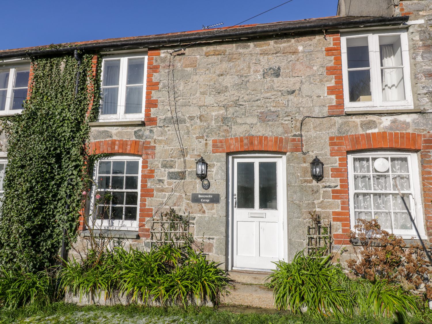 Holiday cottage, Charlestown (Honeysuckle Cottage)