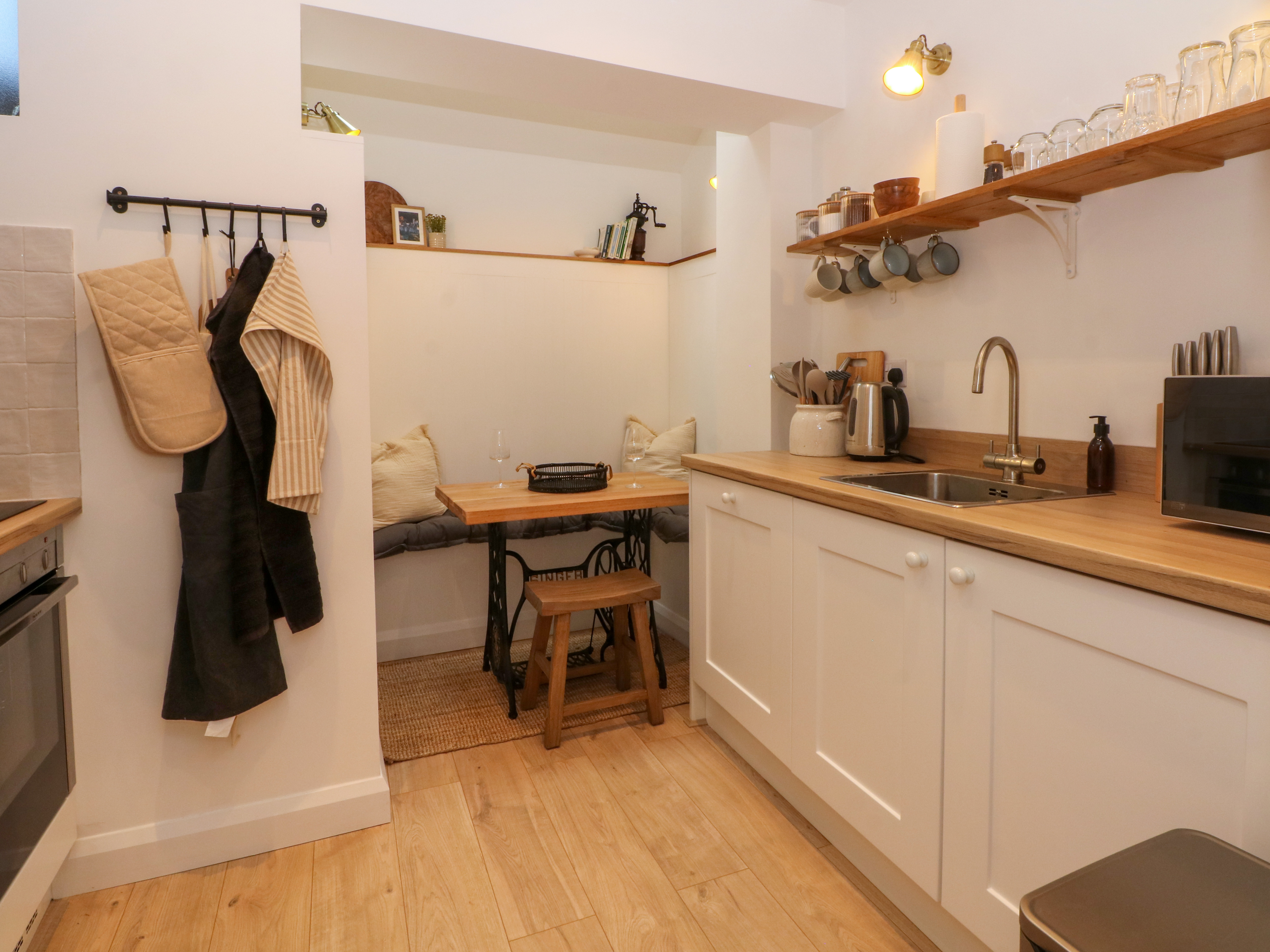 Holiday cottage in Wirksworth, Derbyshire - Photo 8