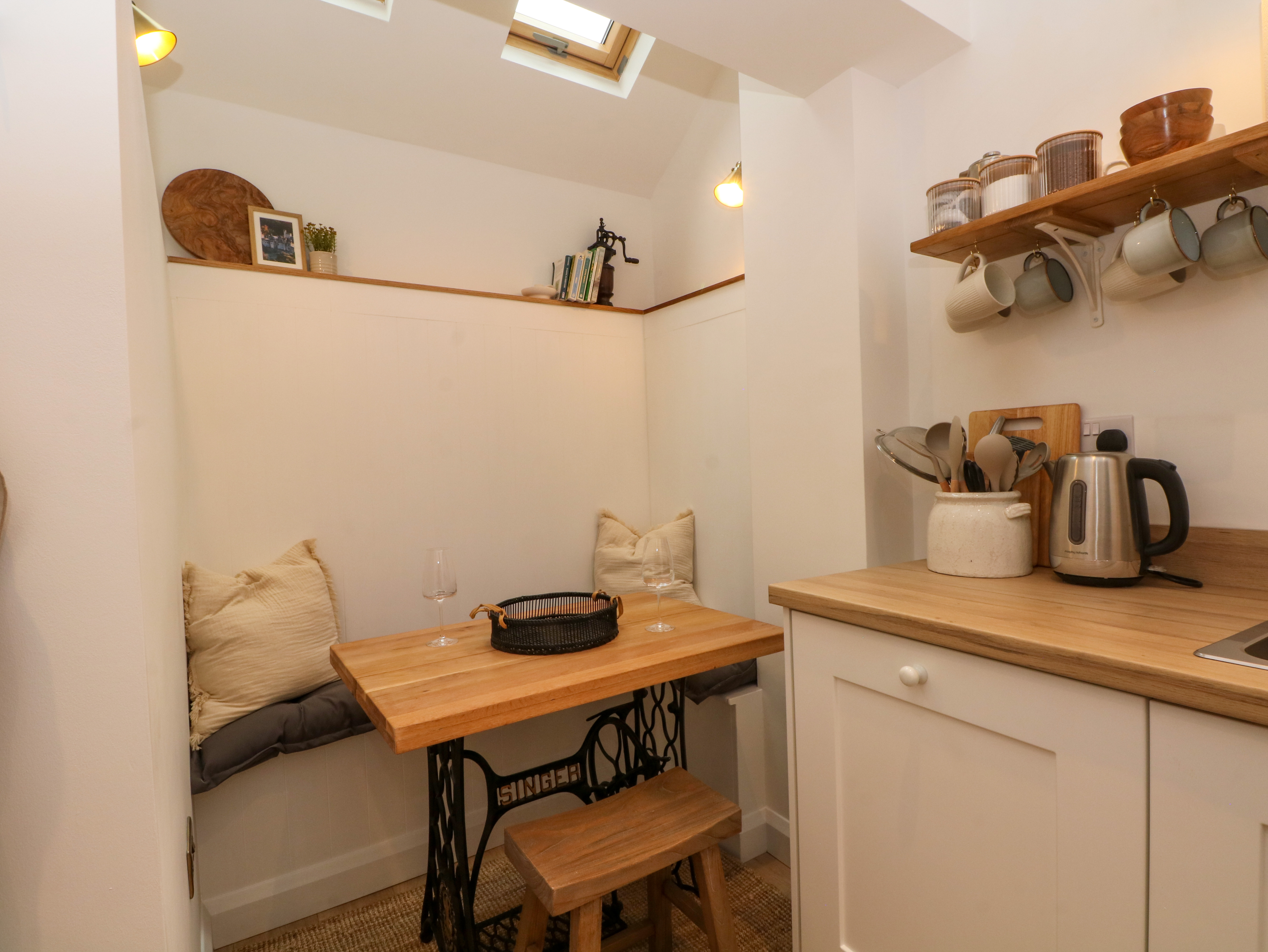 Holiday cottage in Wirksworth, Derbyshire - Photo 9