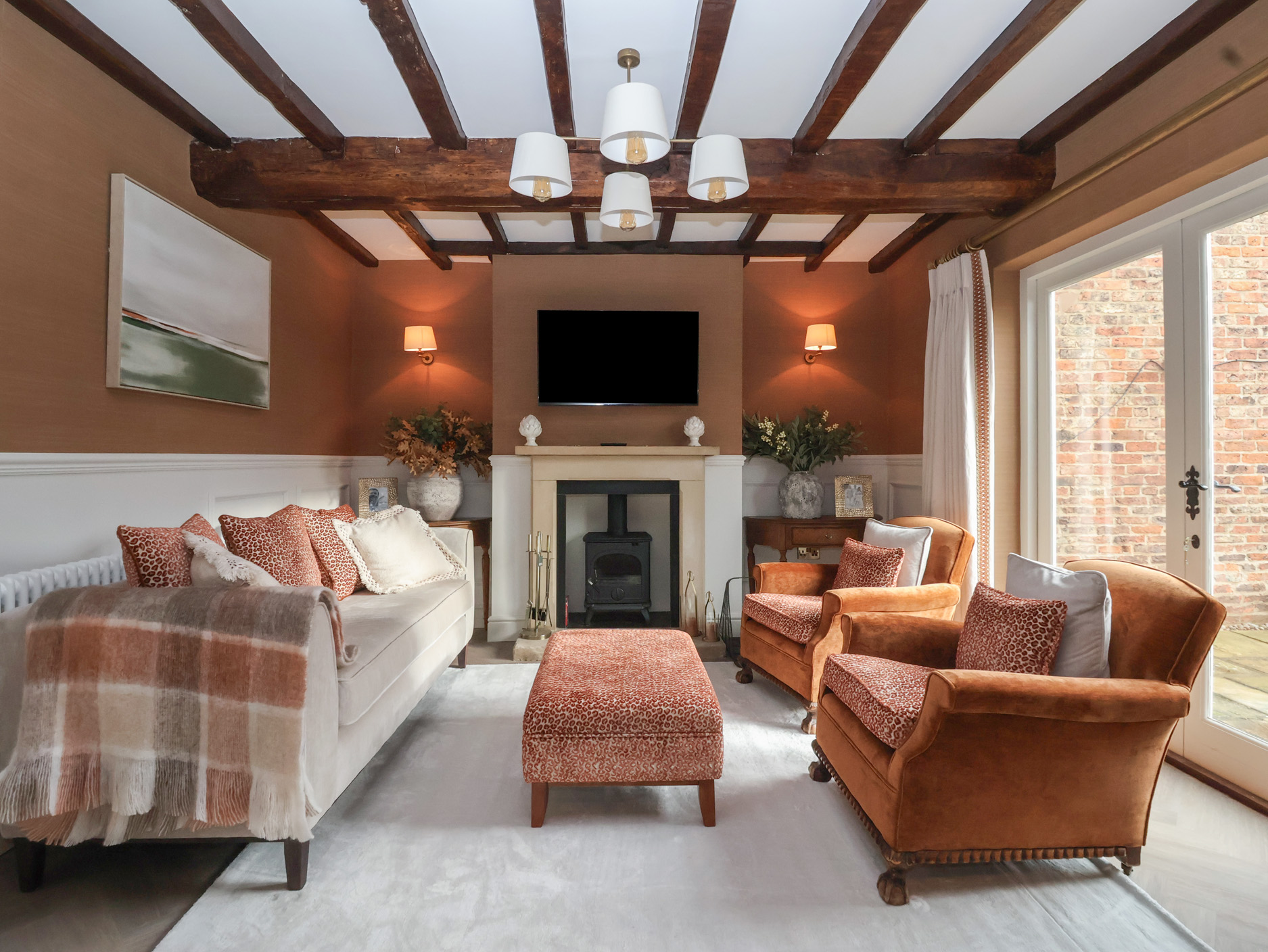 Providence Farmhouse - Sleeps 10