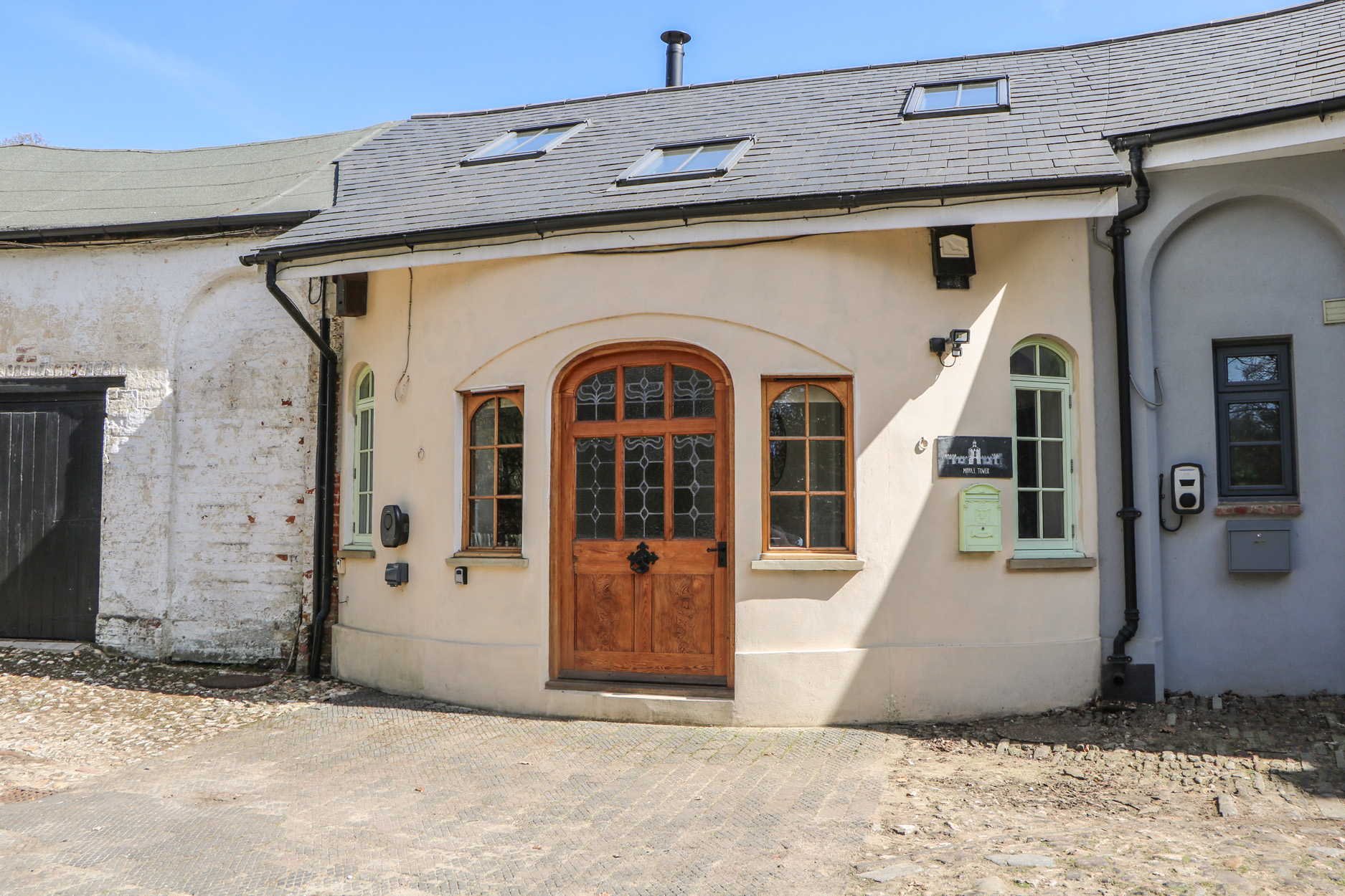 Holiday cottage, Reigate (Middle Tower)