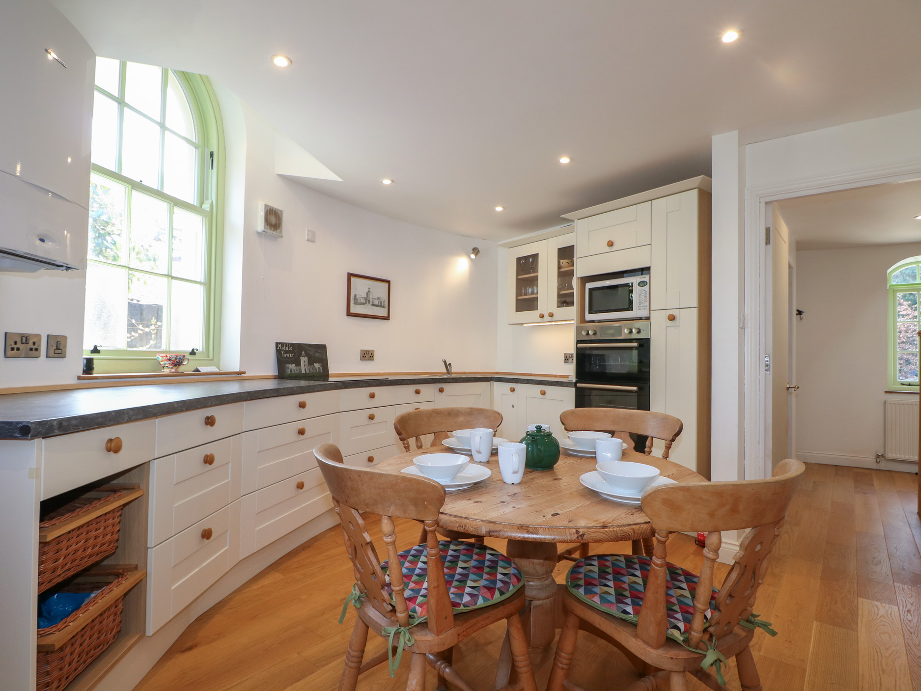Middle Tower - Sleeps 4