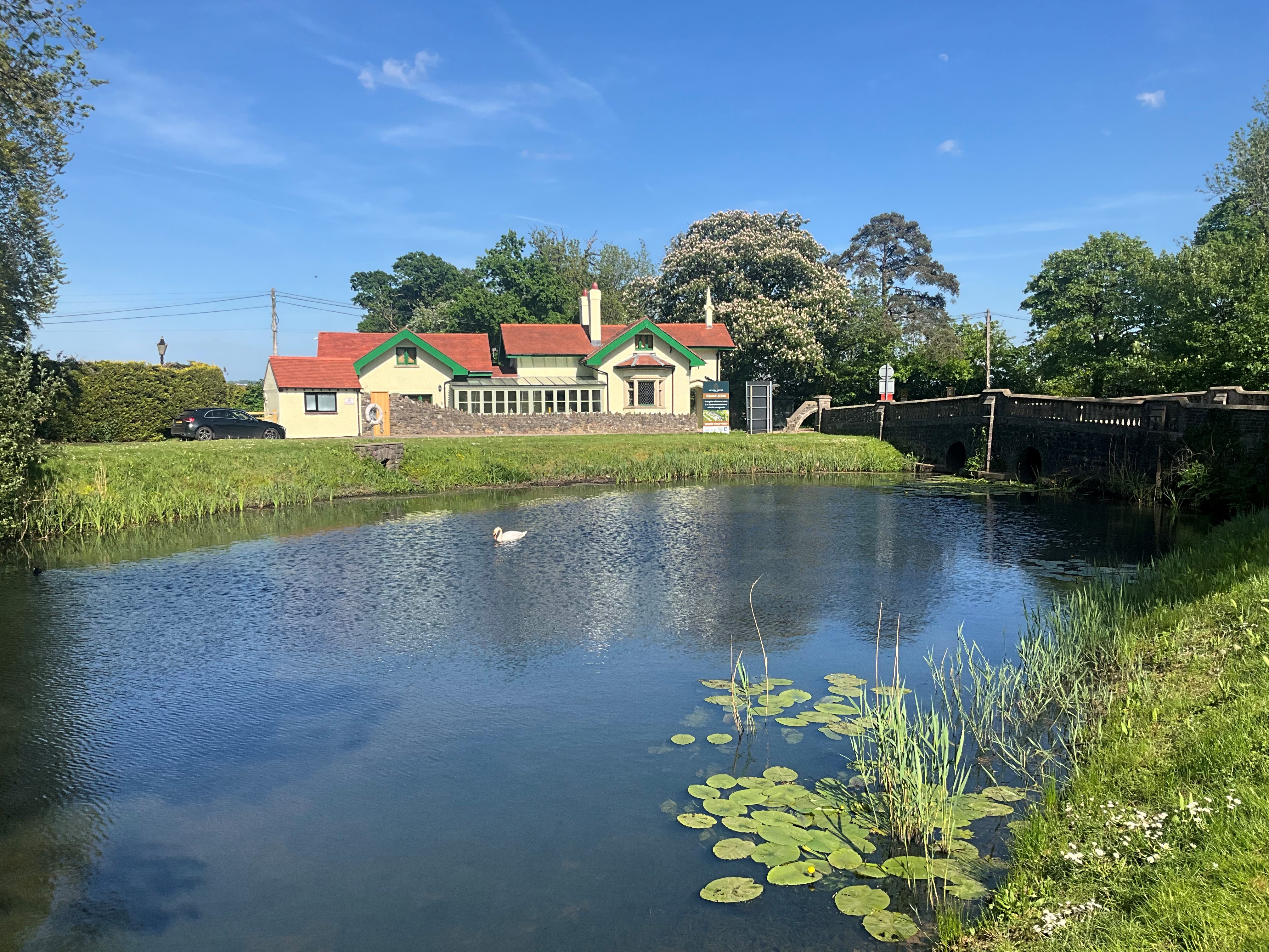 Hafod Lodge - Sleeps 21