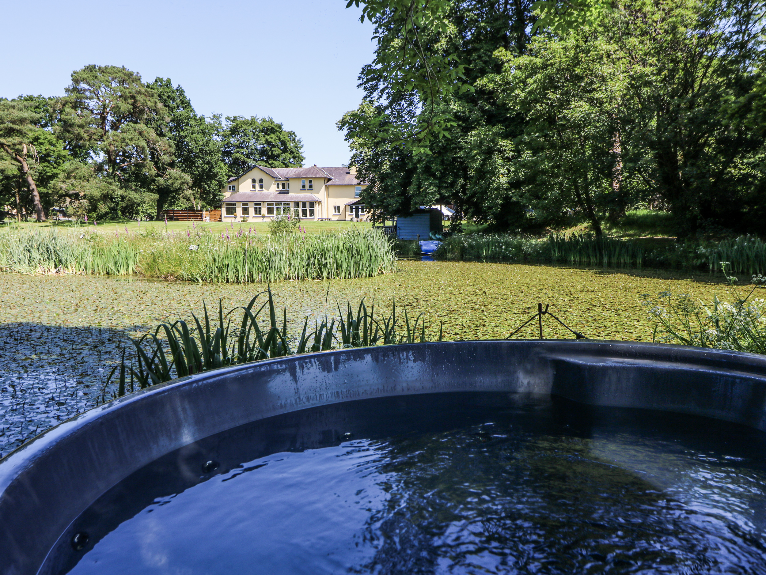 The Retreat at Glanrannell Park House - Sleeps 15