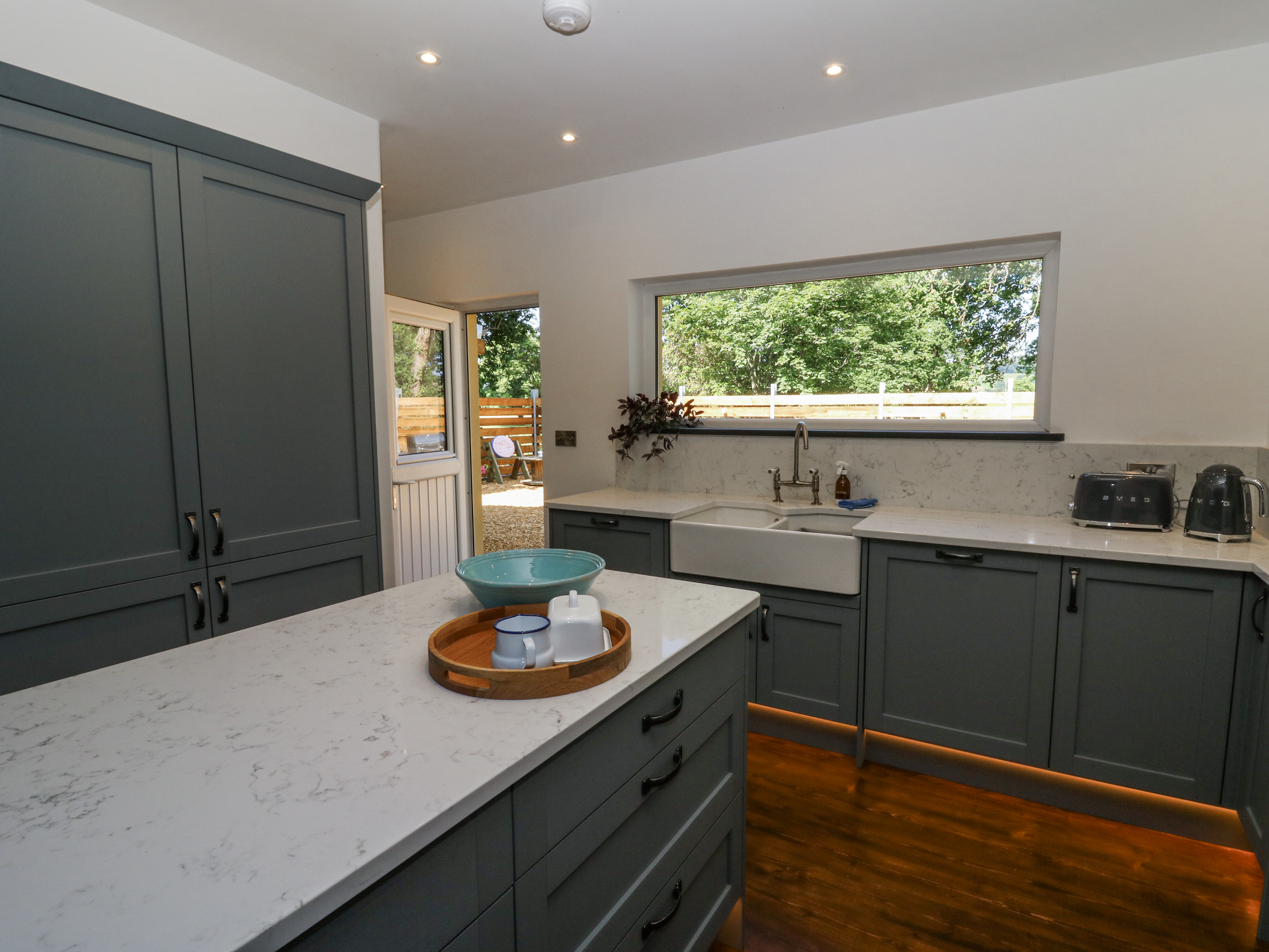 The Retreat at Glanrannell Park House - Sleeps 15