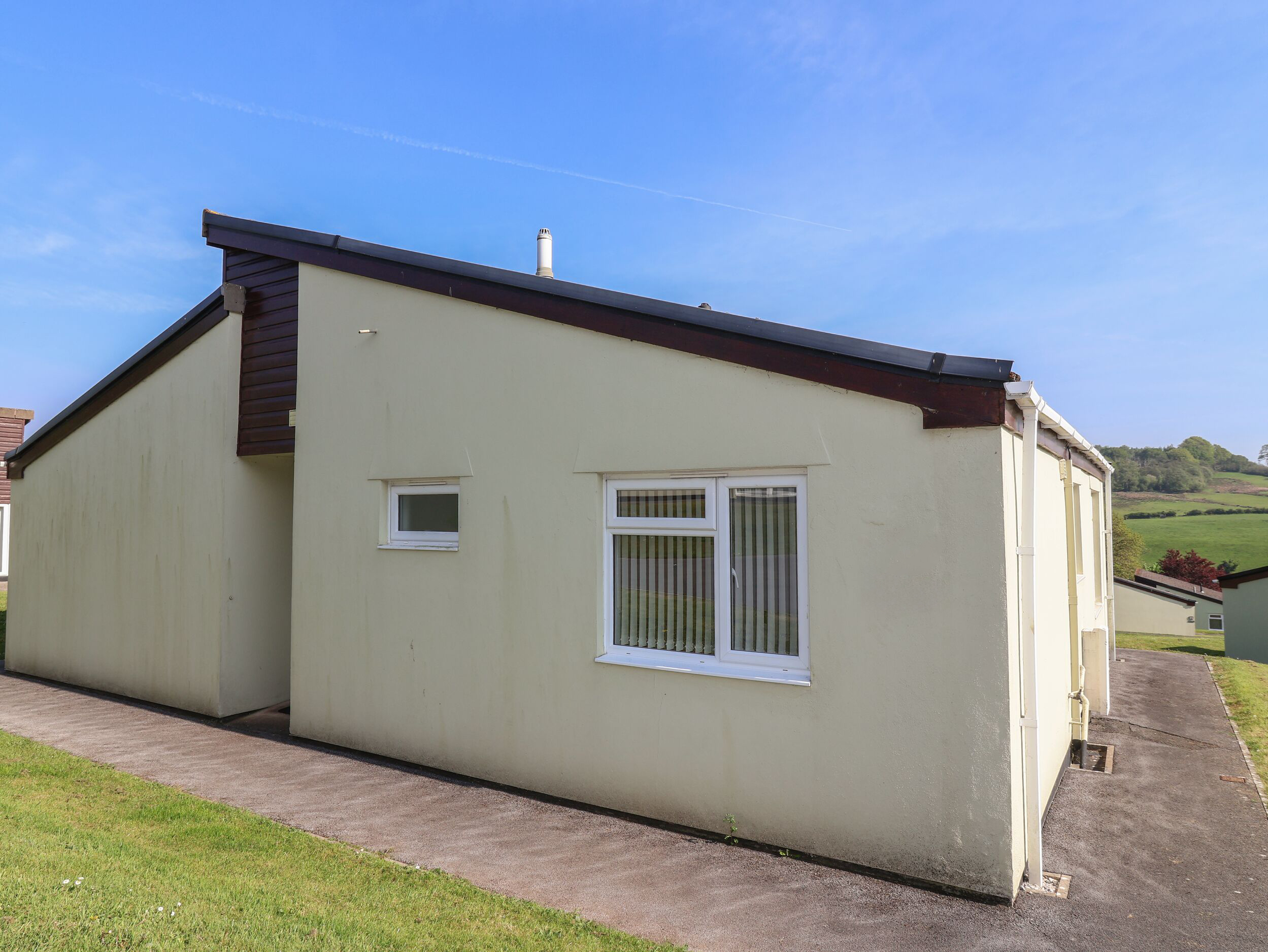 Holiday cottage, Chudleigh ()