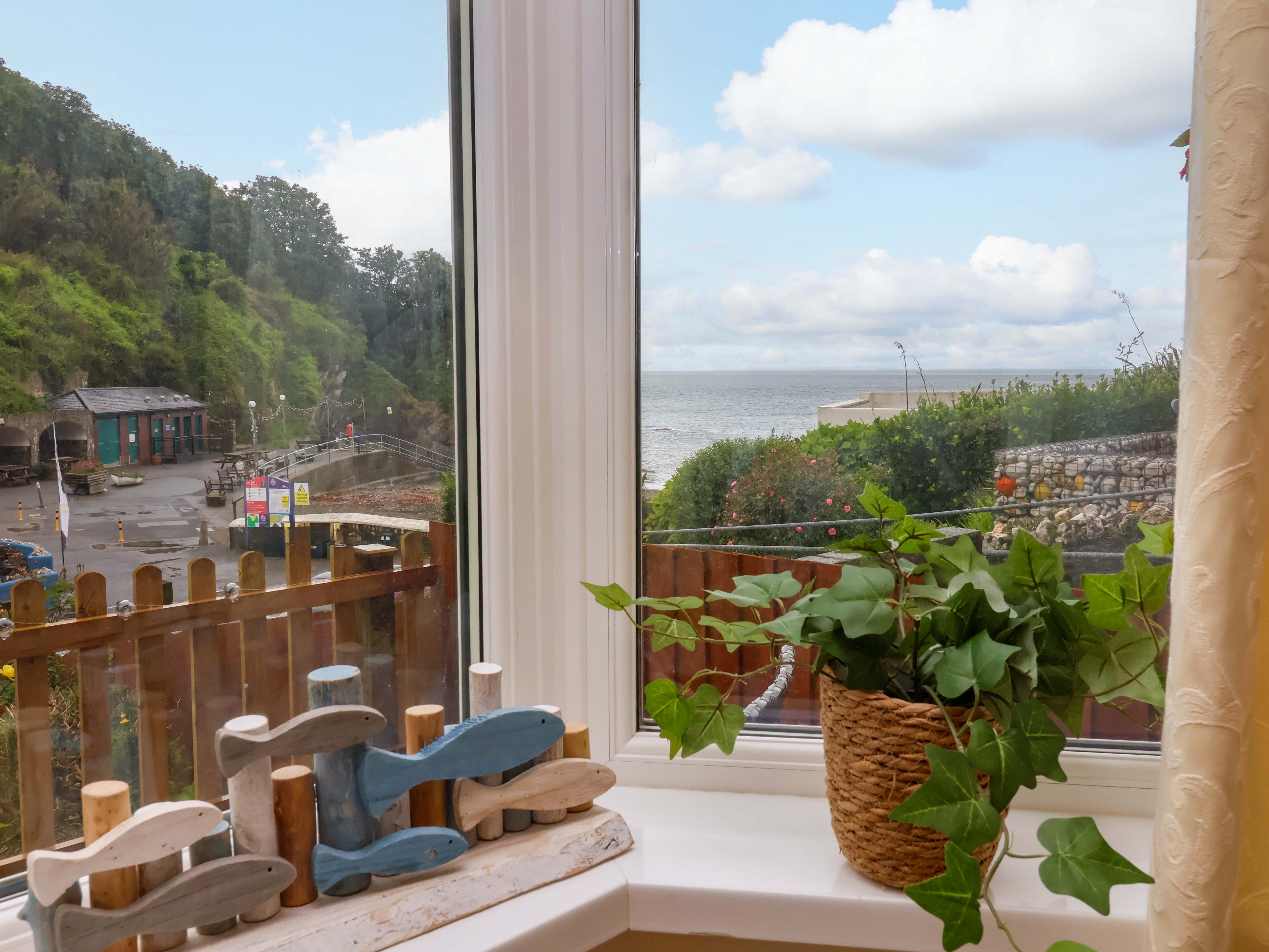 Zide the Zea - Sleeps 5