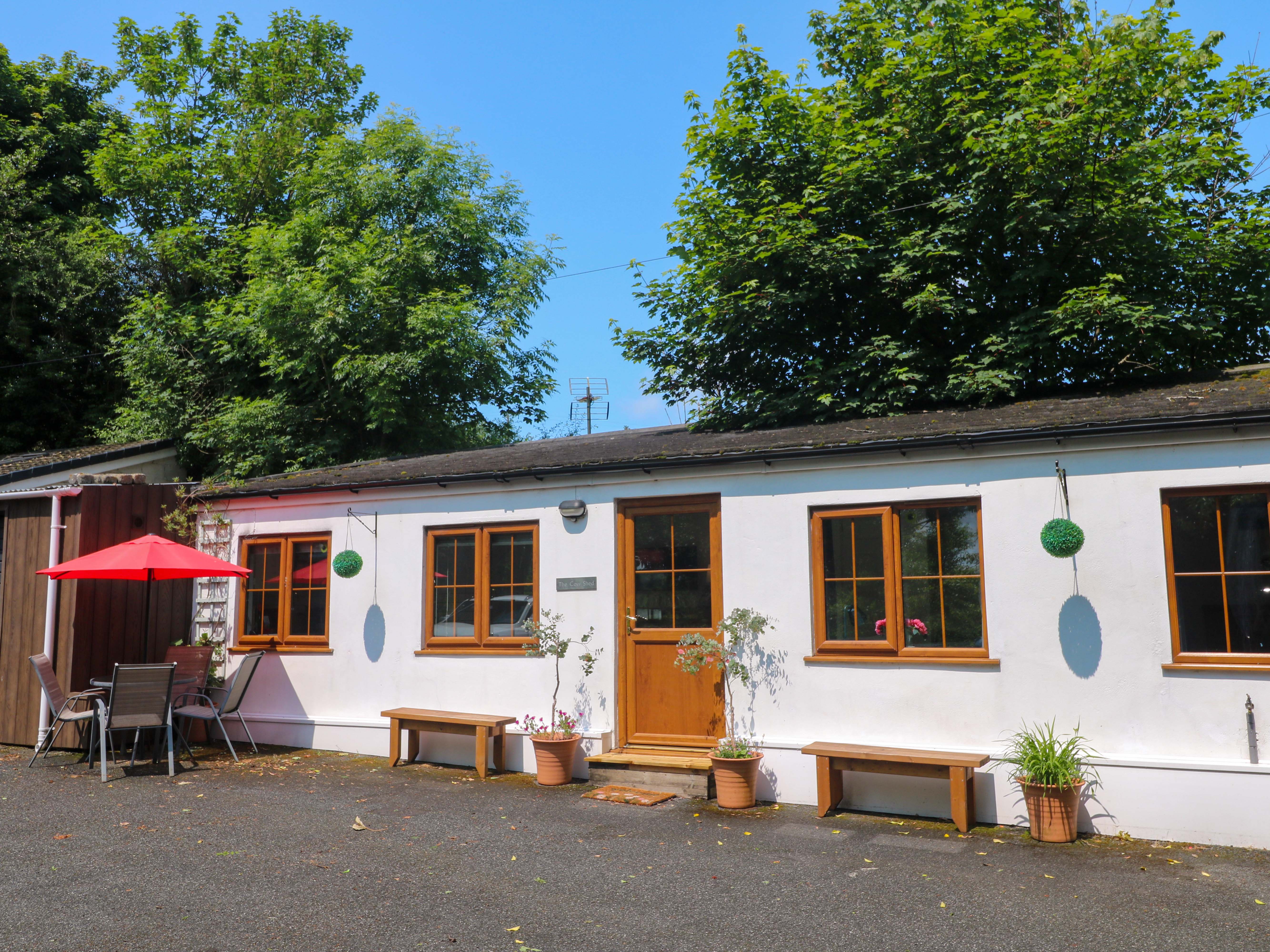 Holiday cottage, Truro (The Cow Shed)