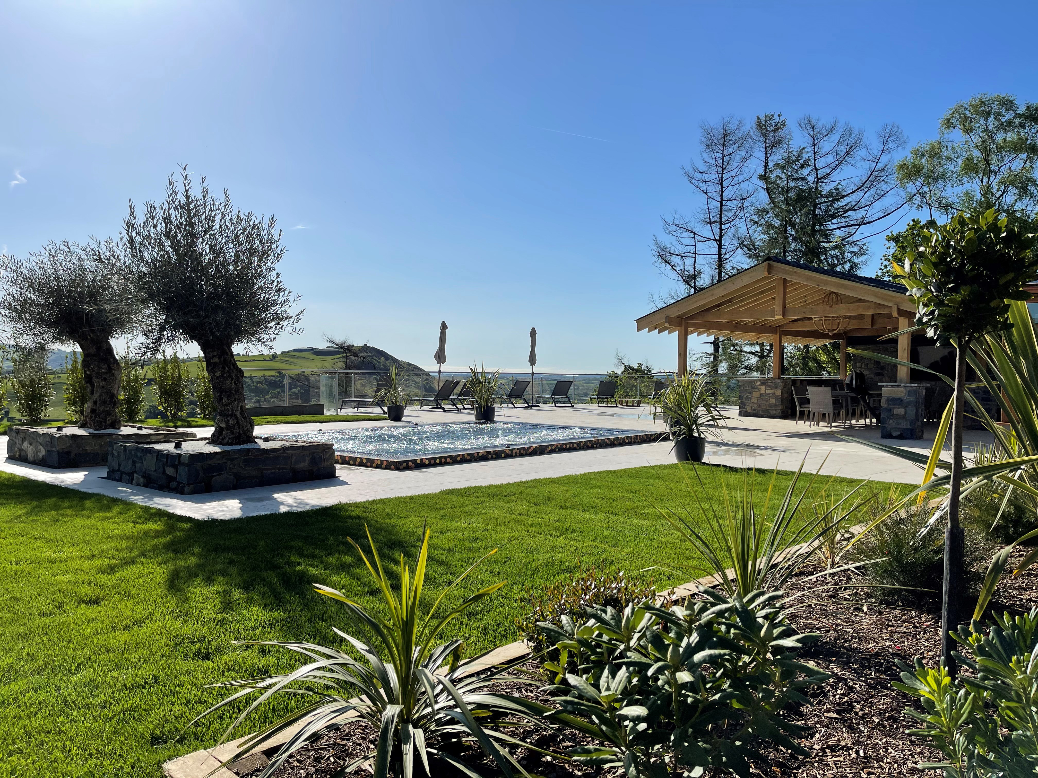 Forest View - Sleeps 14