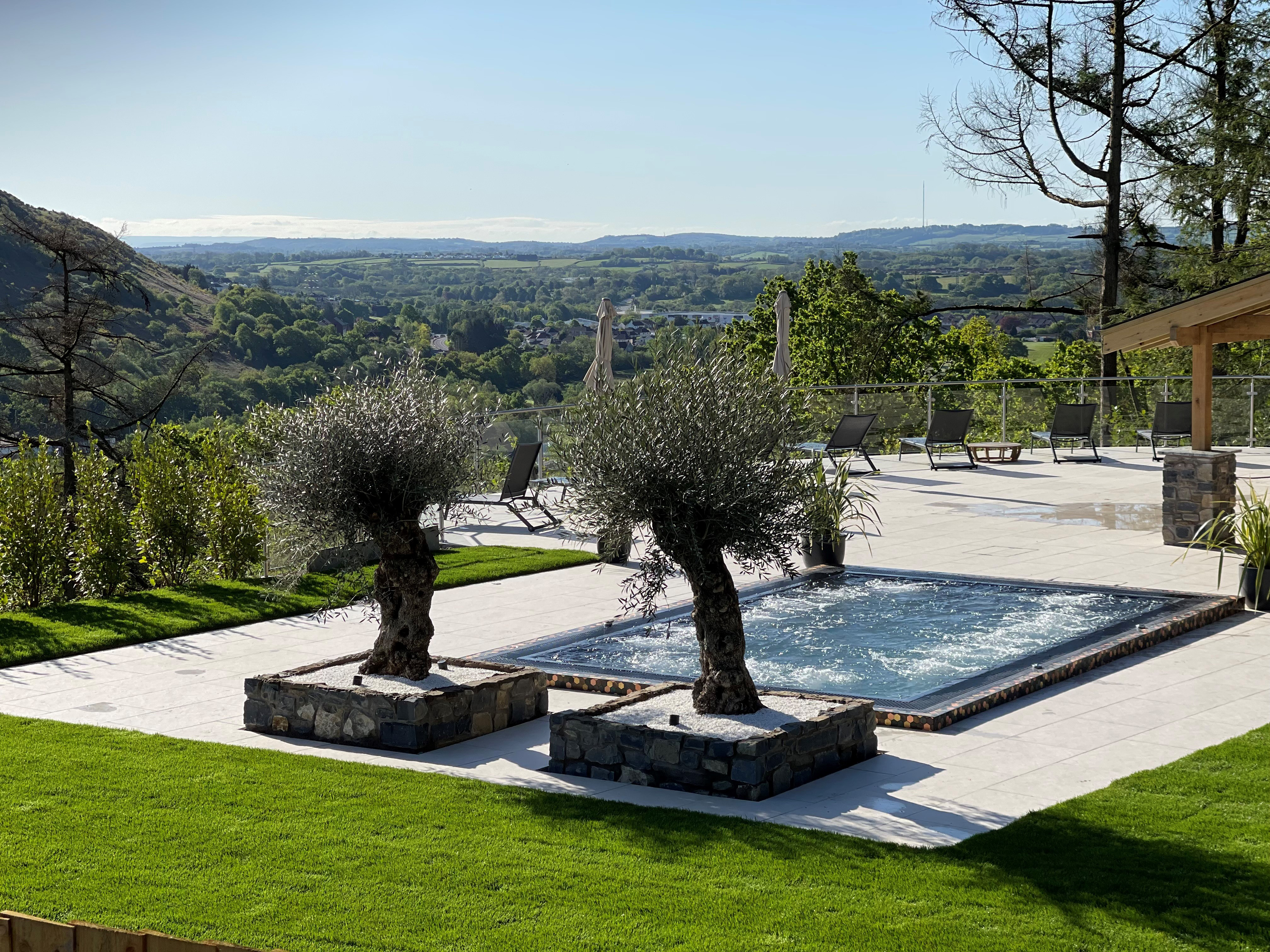 Forest View - Sleeps 14