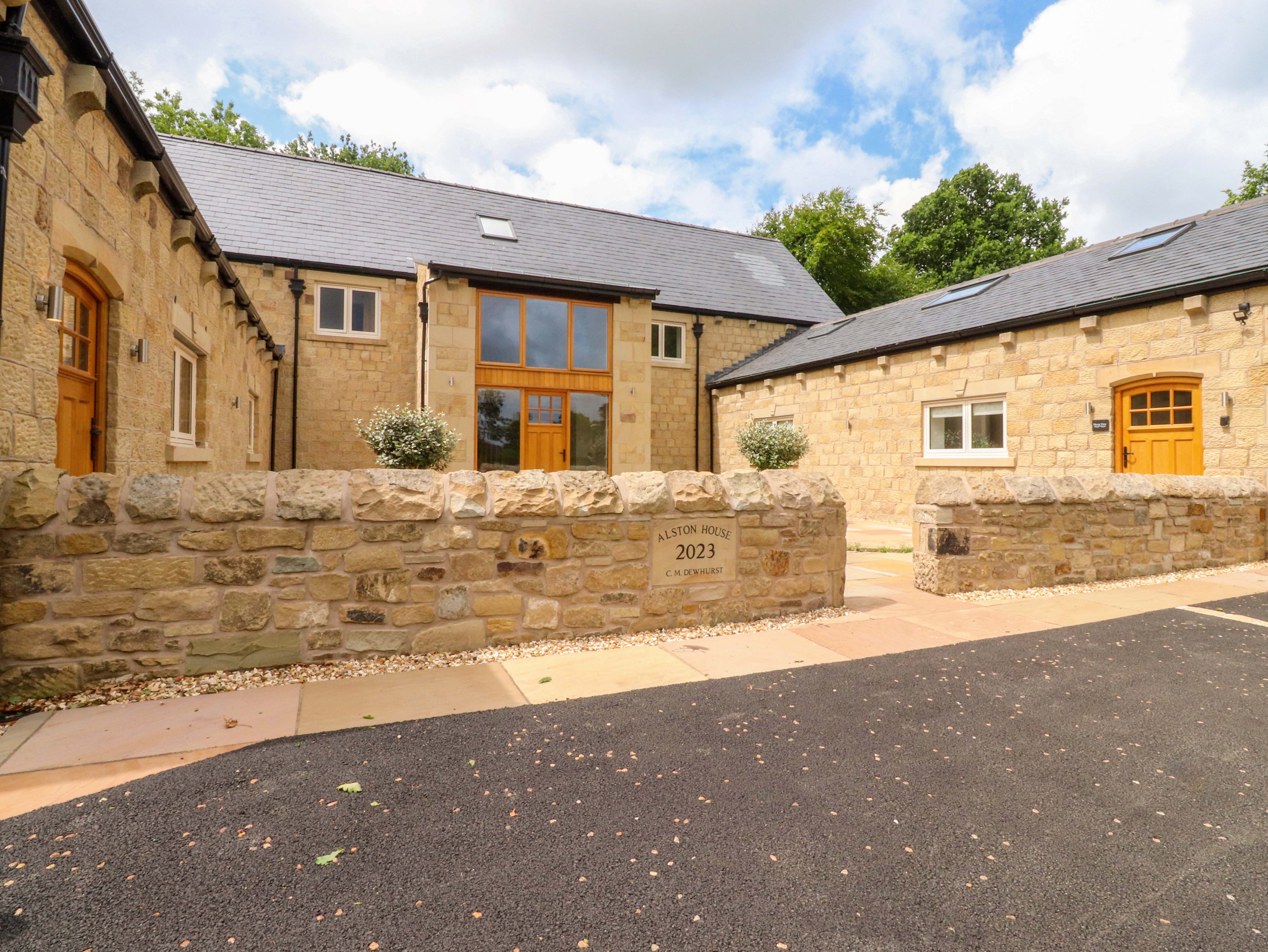 Holiday cottage, Longridge ()
