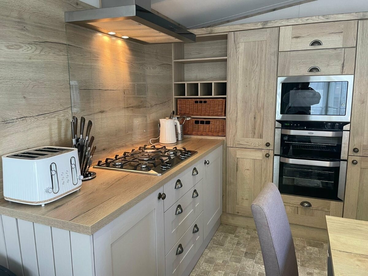 Pendine Sands - Holiday Accommodation 12302 - Pembrokeshire