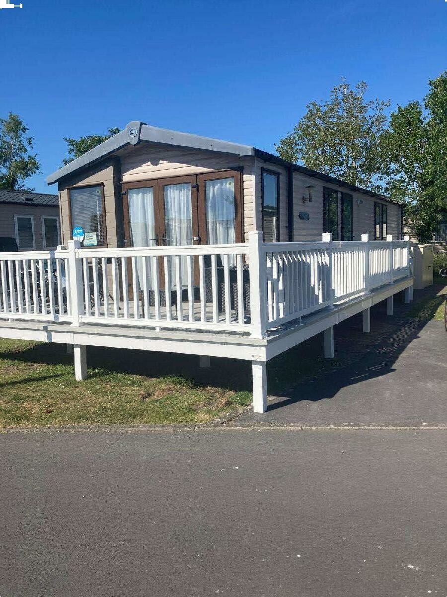 Kiln Park Holiday Park - Holiday Accommodation 152 - Tenby