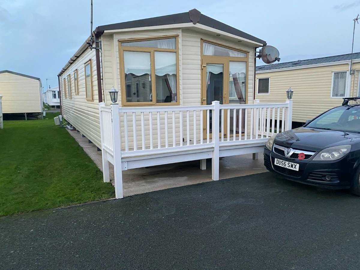 Lyons Winkups And Primrose - Holiday Accommodation 20993 - Towyn