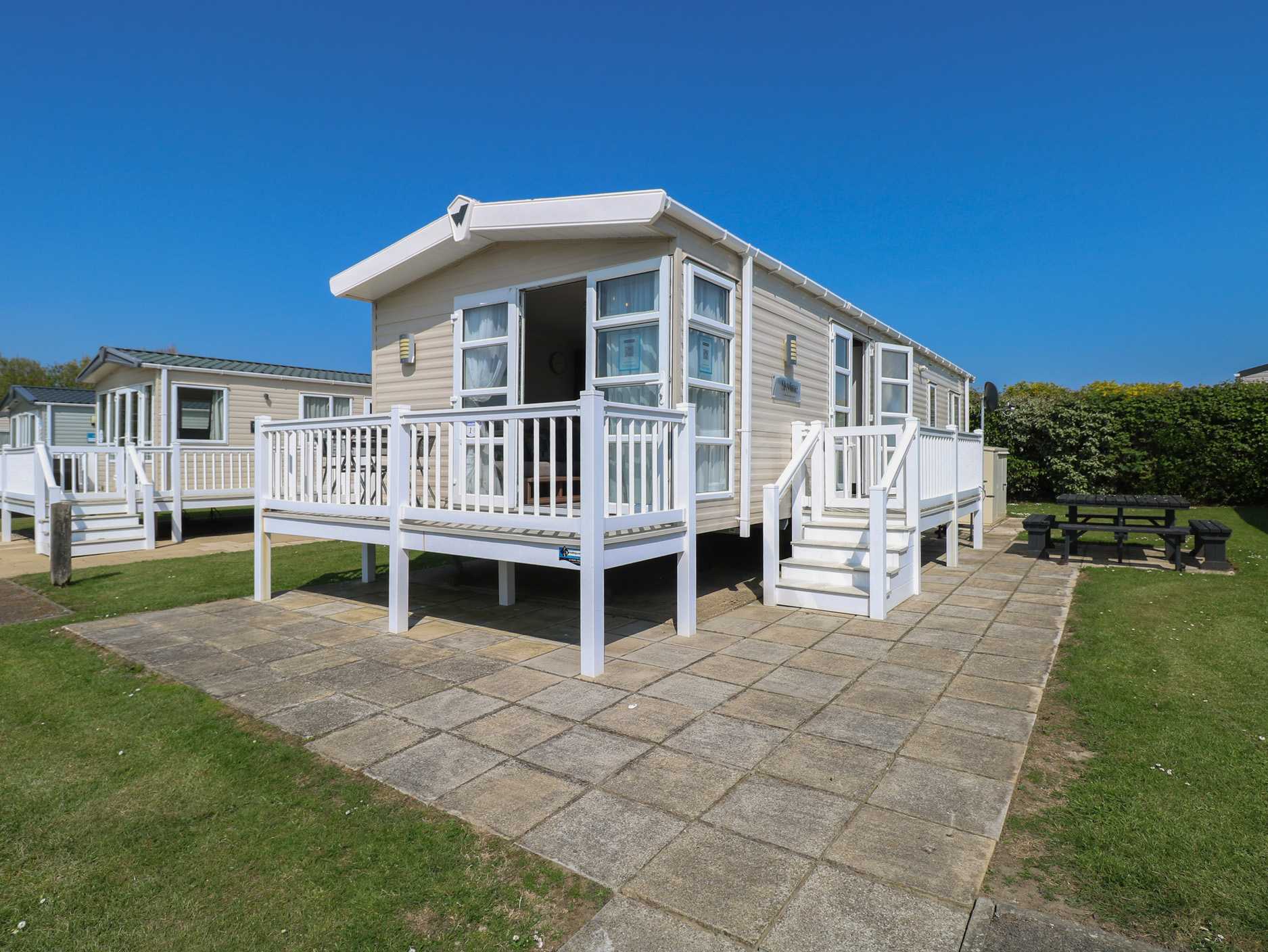 Hopton Holiday Village - Holiday Accommodation 632 - Great Yarmouth