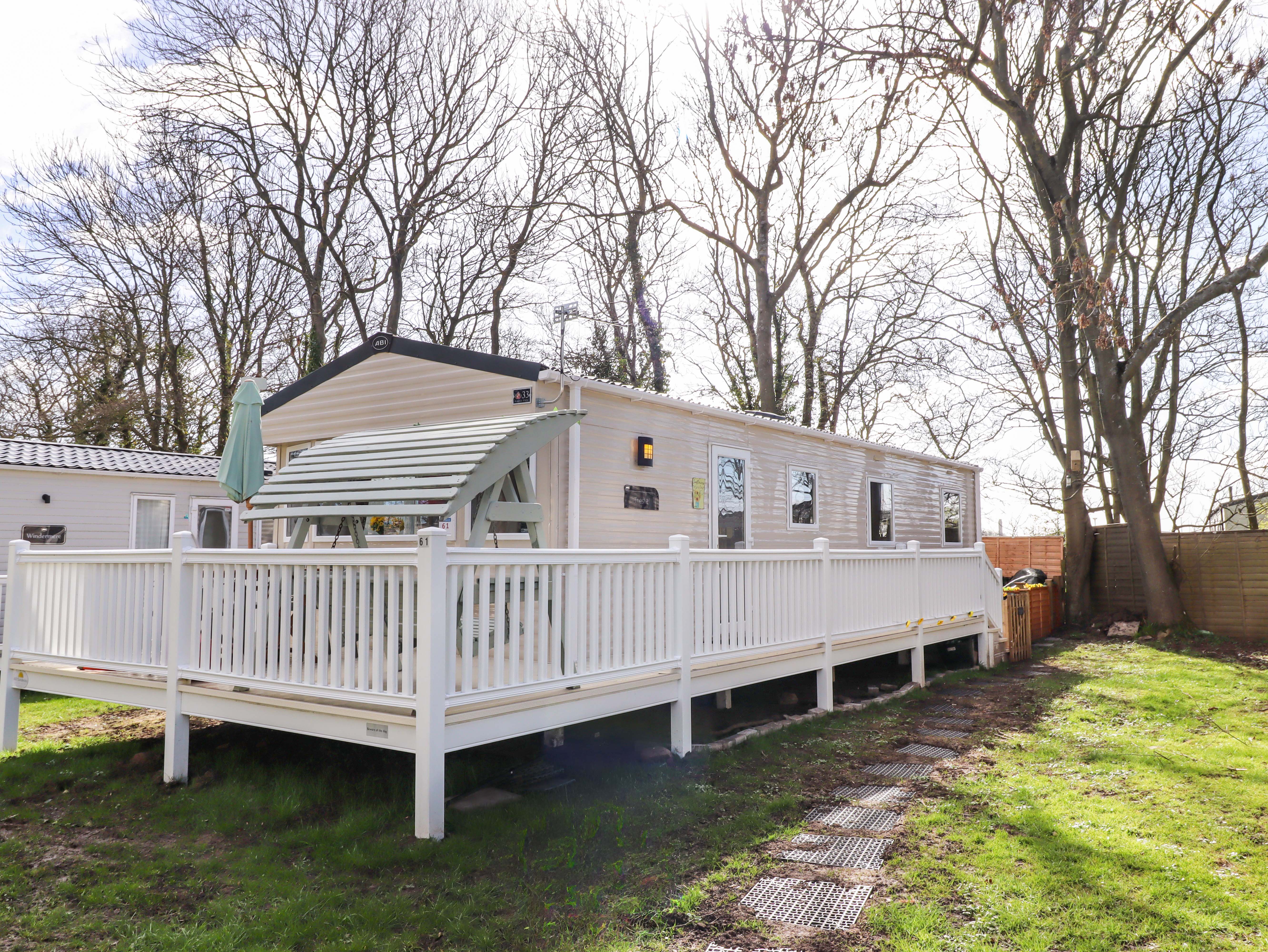 Sunflower Retreat, Caravan 61