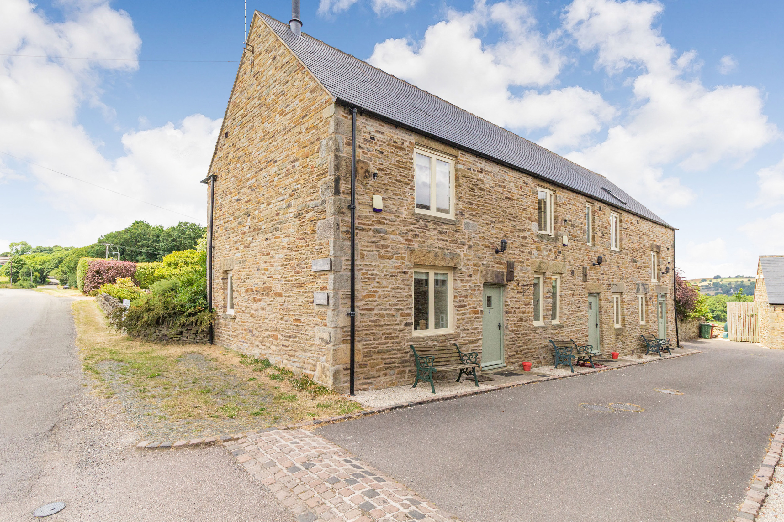 Holiday cottage, Barlow (The Rumblings 3)