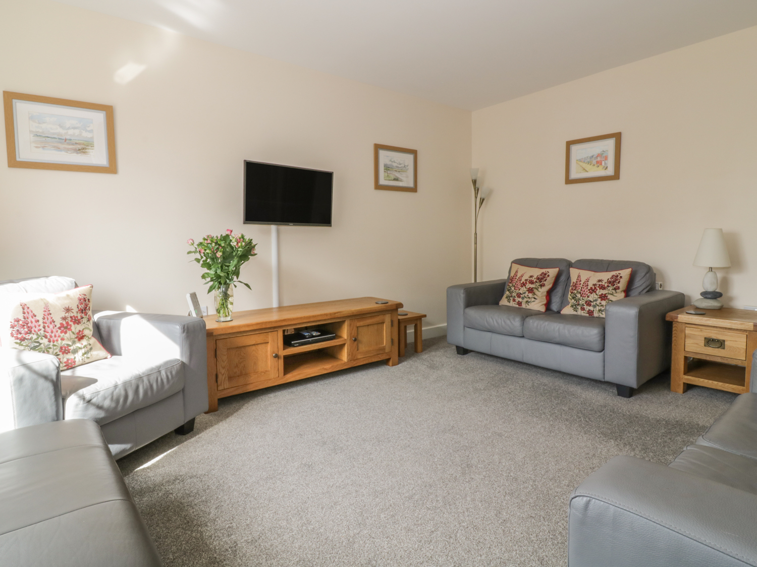 Holiday cottage in Hollesley, Suffolk - Photo 2