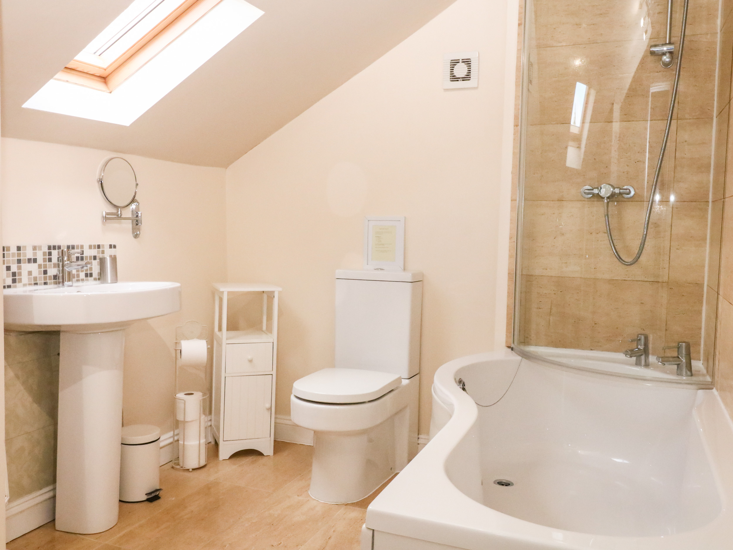 Holiday cottage in Glossop, Derbyshire - Photo 11