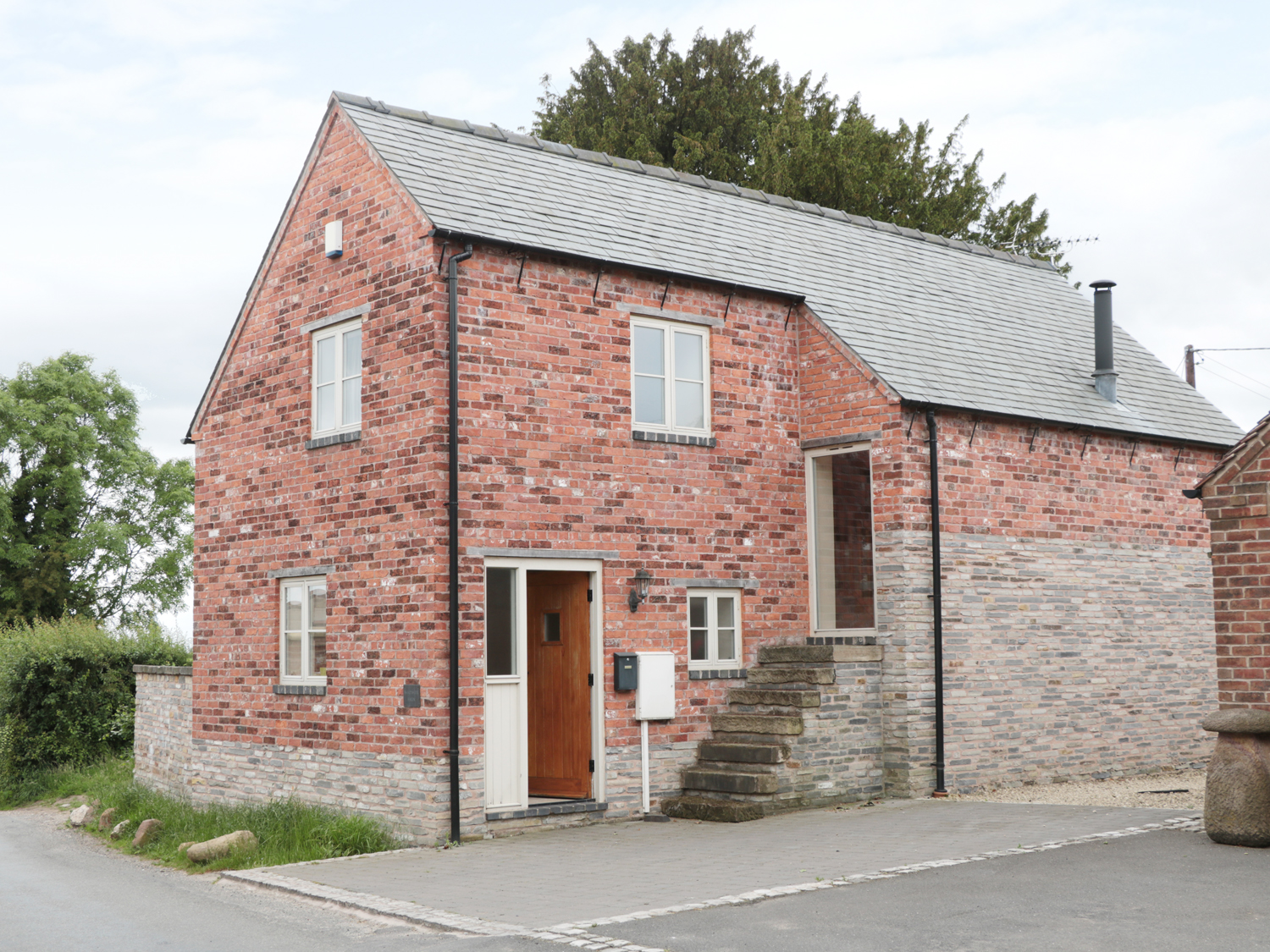 woodside-barn-dog-friendly-apartment-in-ashbourne