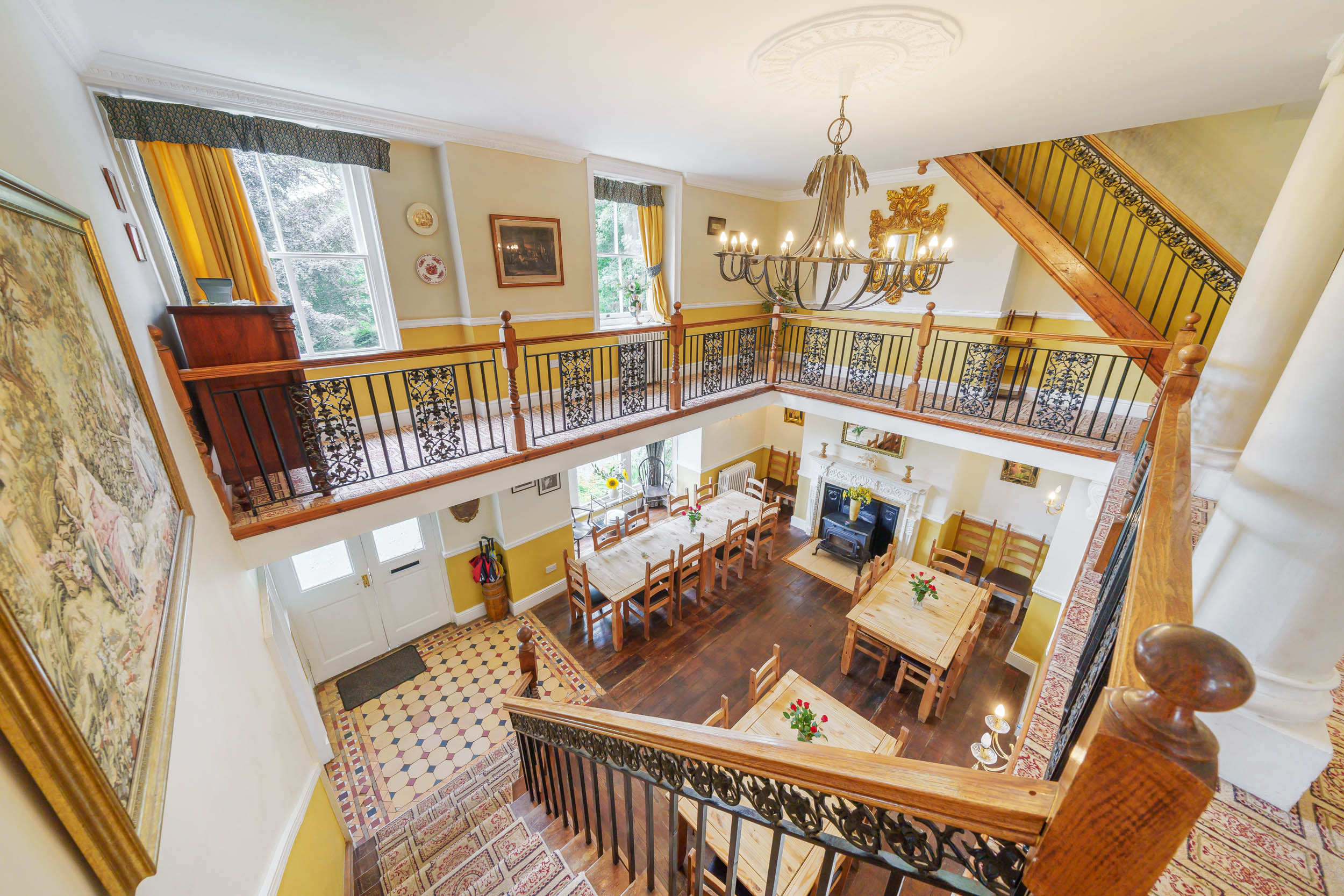 Brookside Manor House - Sleeps 30