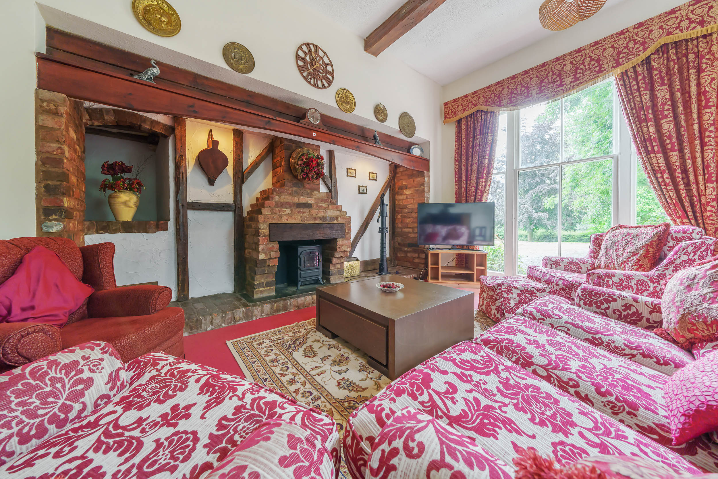 Brookside Manor House - Sleeps 30