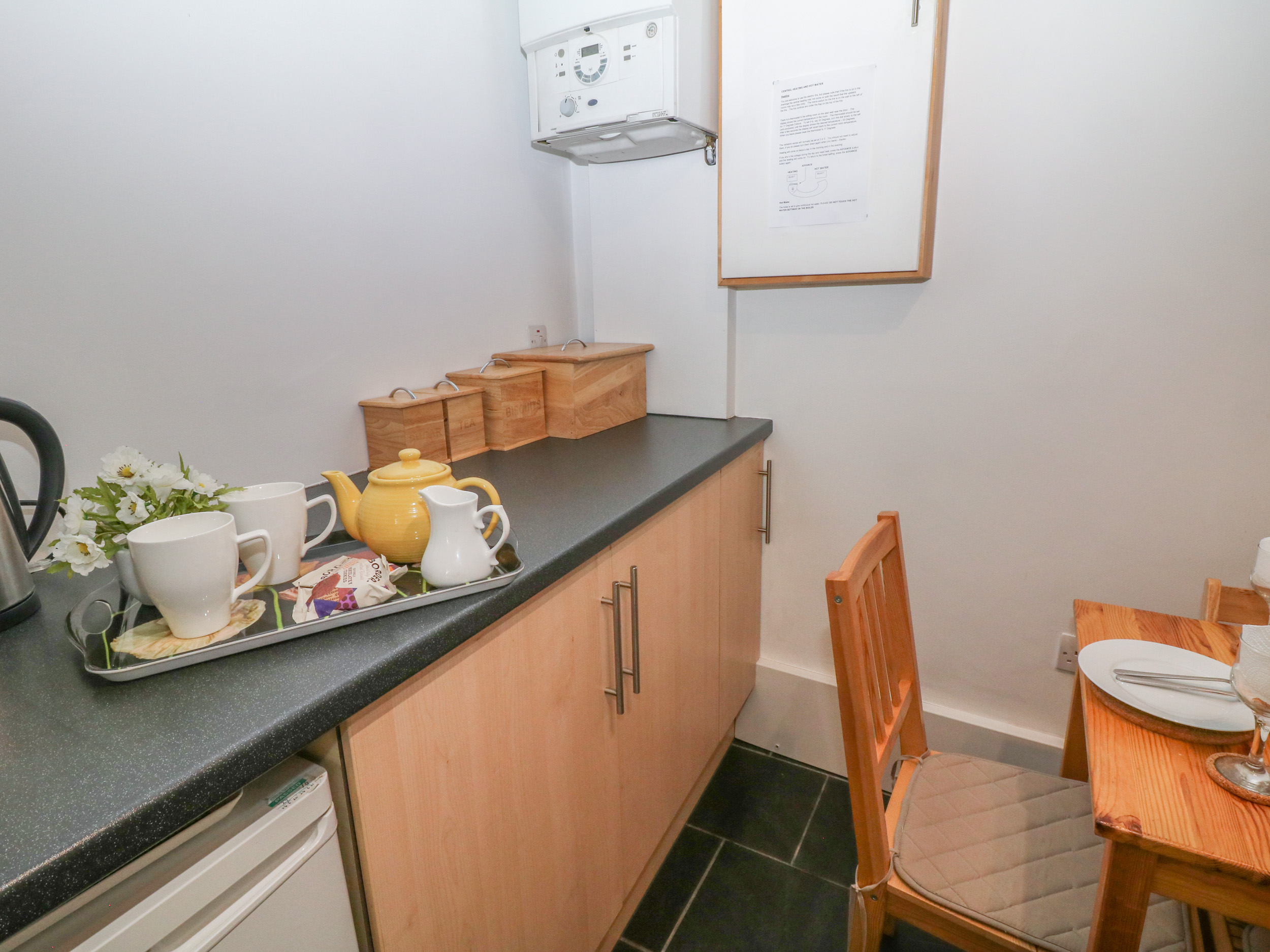Holiday cottage in Tideswell, Derbyshire - Photo 8