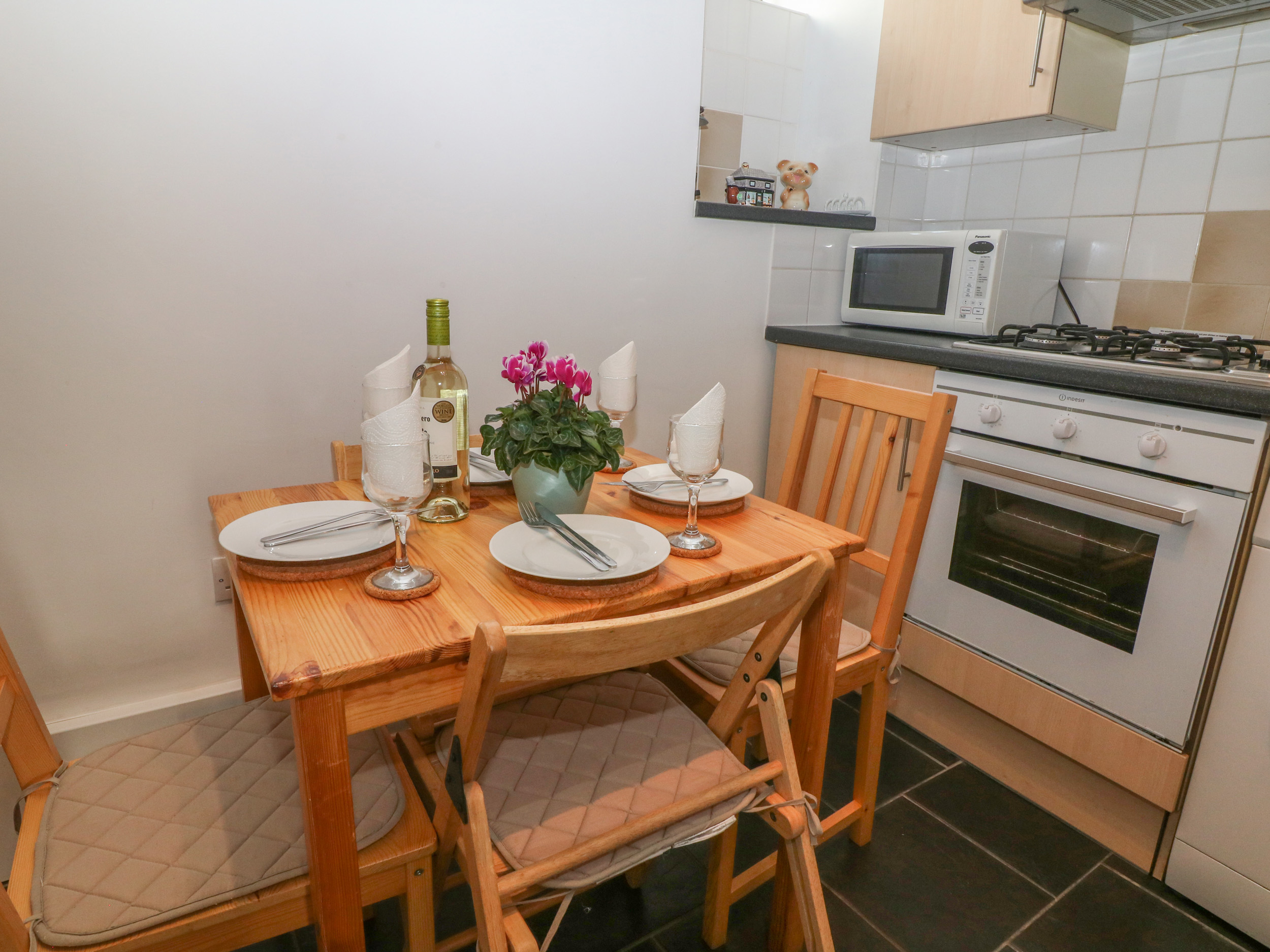 Holiday cottage in Tideswell, Derbyshire - Photo 6