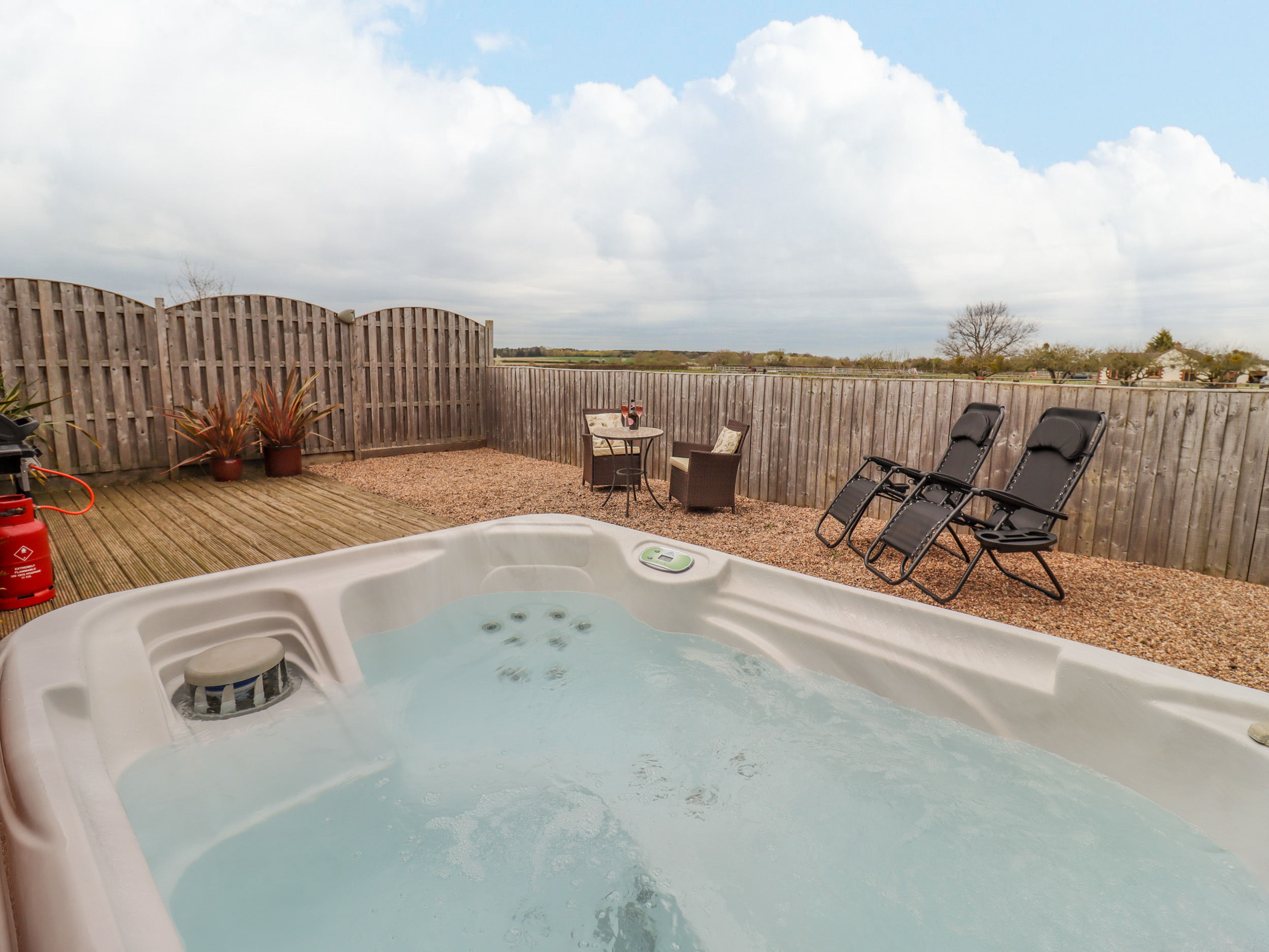 Holiday cottage in Pershore, Worcestershire - Photo 2
