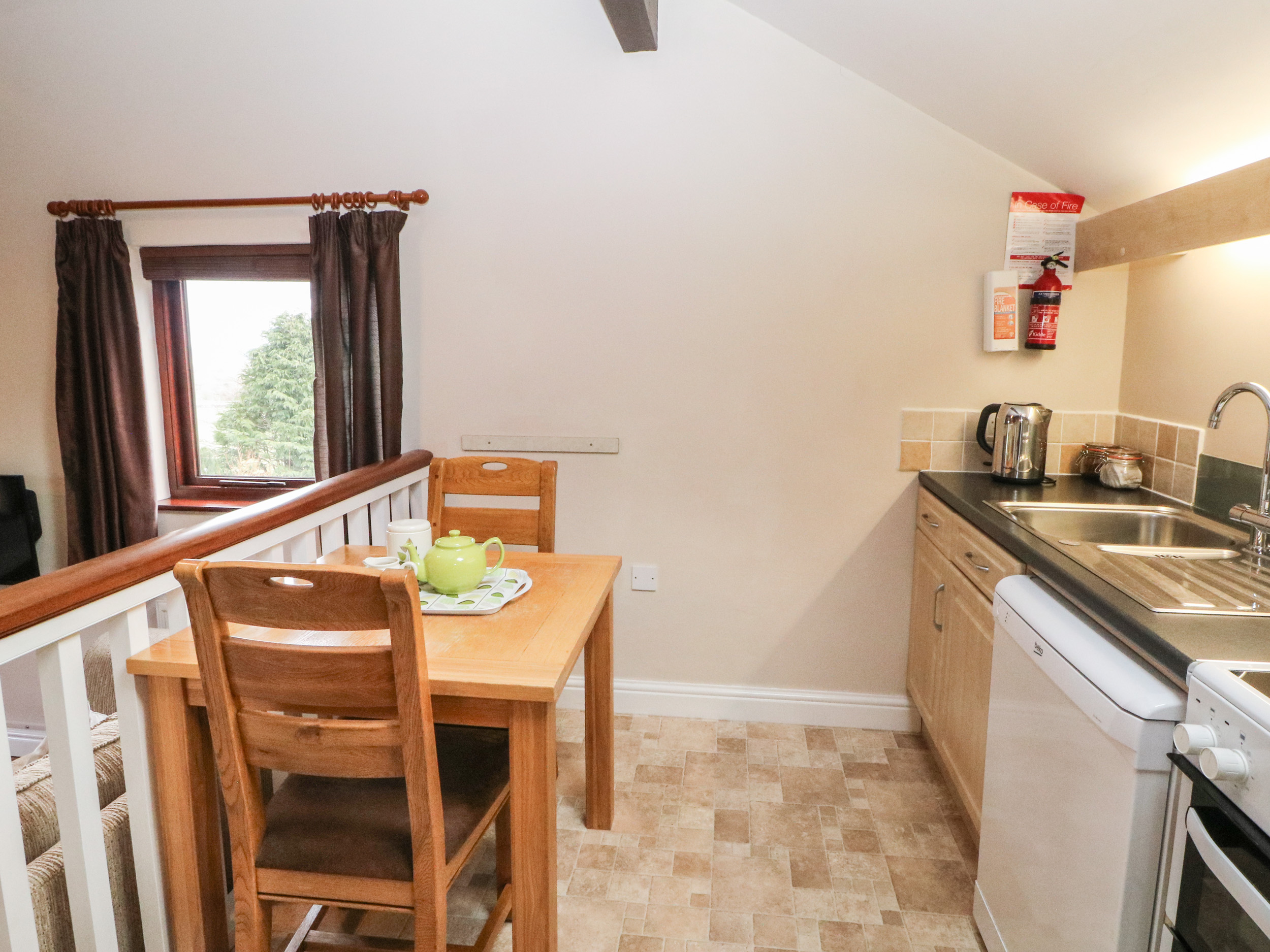 Holiday cottage in Taddington, Derbyshire - Photo 4