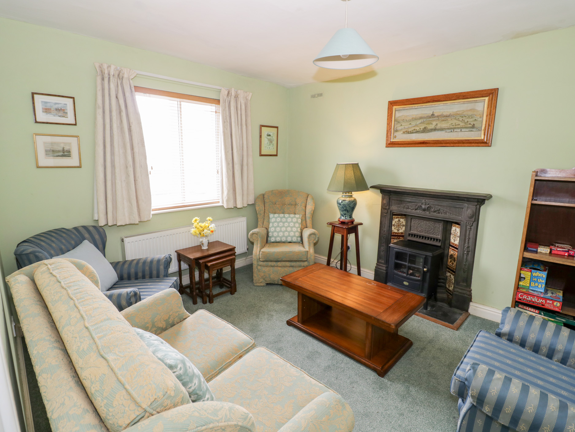 Holiday cottage in Gloucester, Gloucestershire - Photo 2