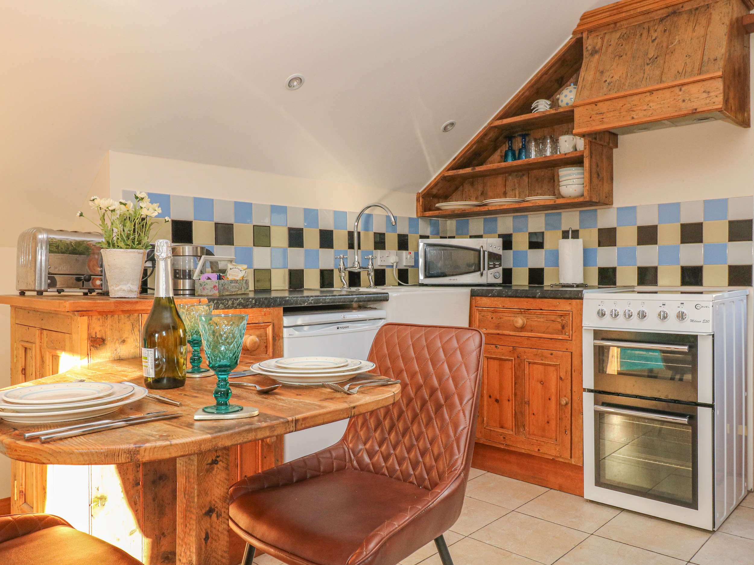 Holiday cottage in Bradwell, Derbyshire - Photo 9