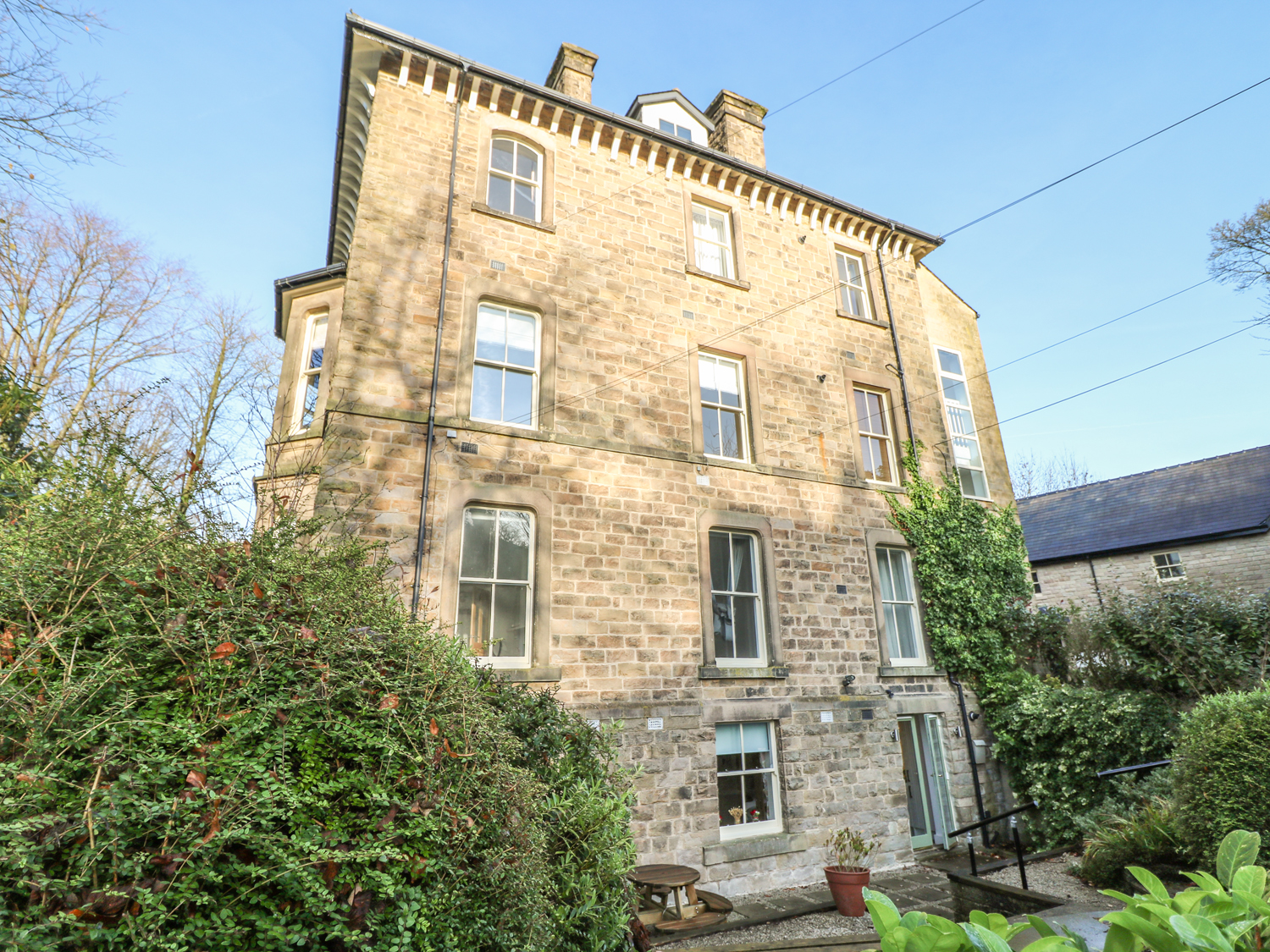 Holiday cottage in Buxton, Derbyshire - Photo 1