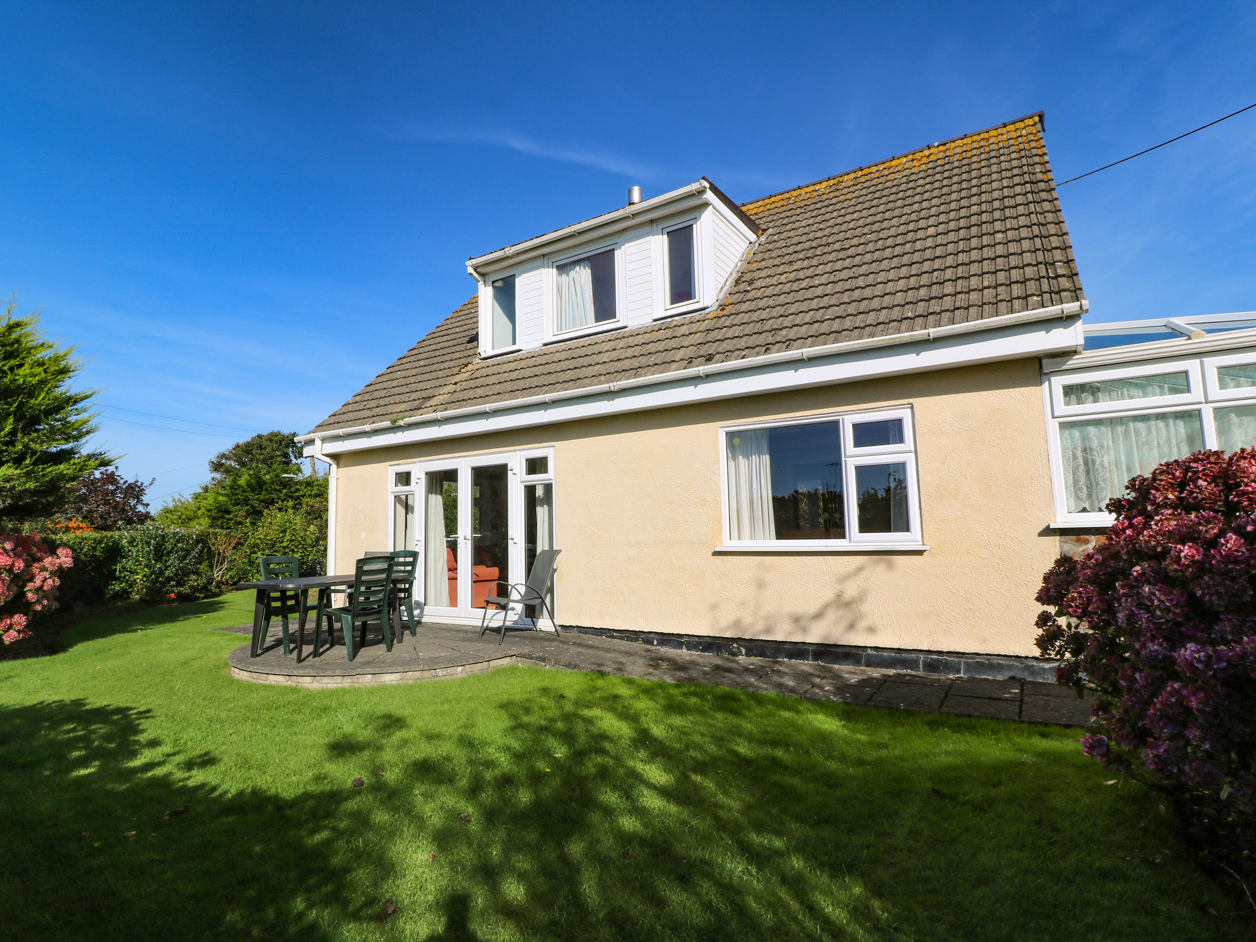 Holiday cottage, Rosudgeon (Two Threes)