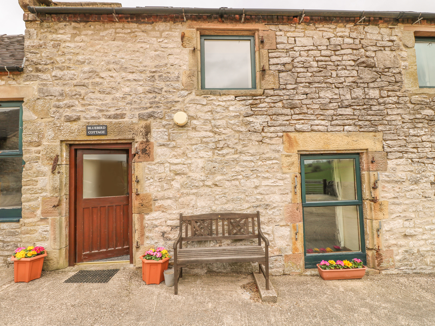 Holiday cottage in Parwich, Derbyshire - Photo 2