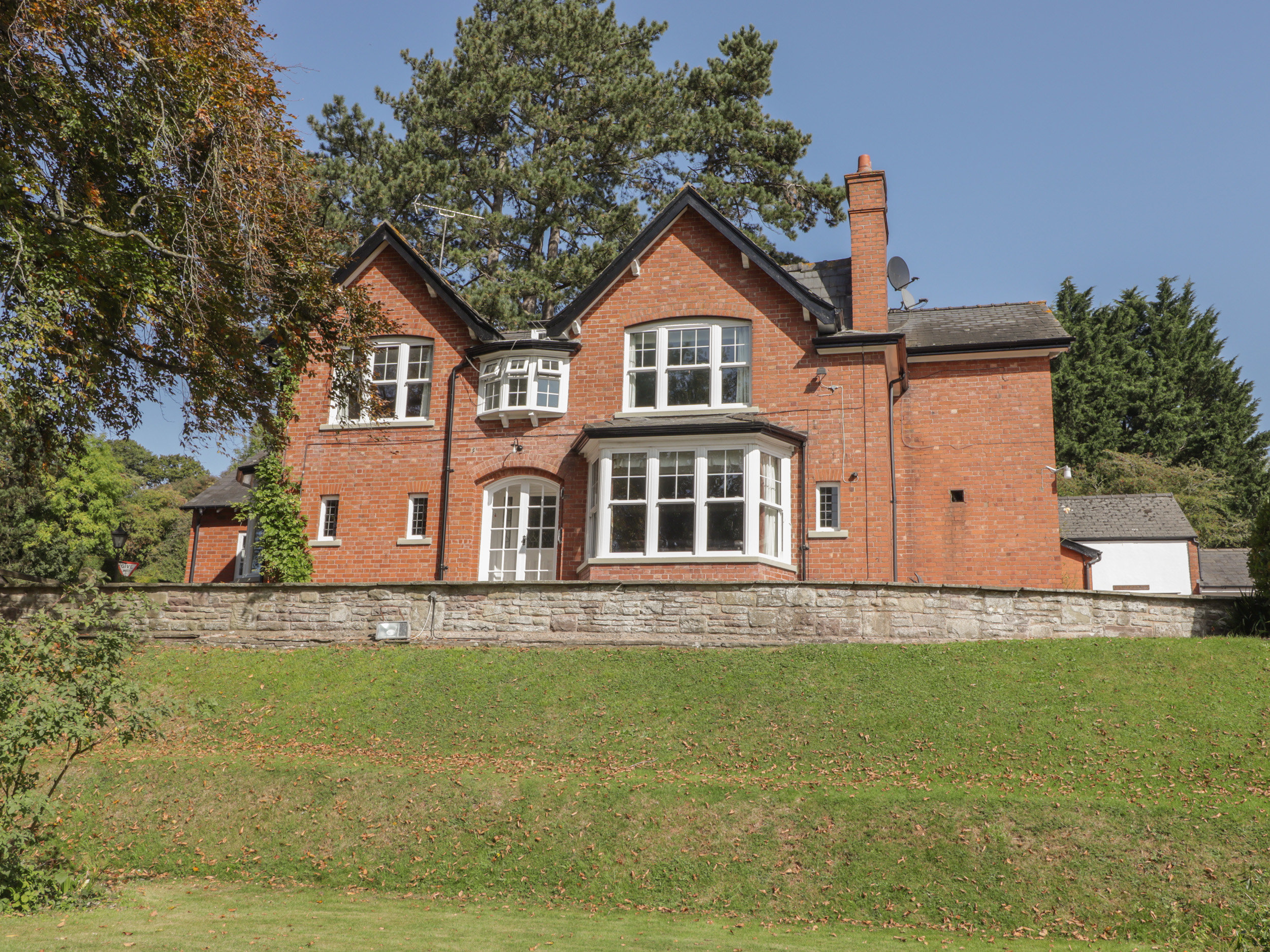 The Croft - Sleeps 24