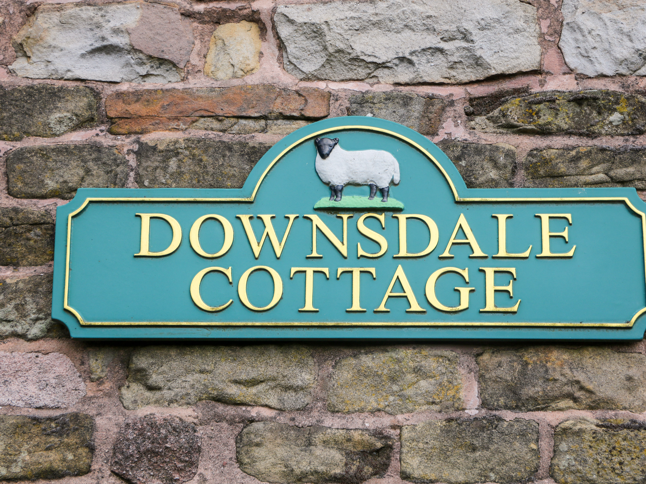 Downsdale Cottage - Sleeps 5