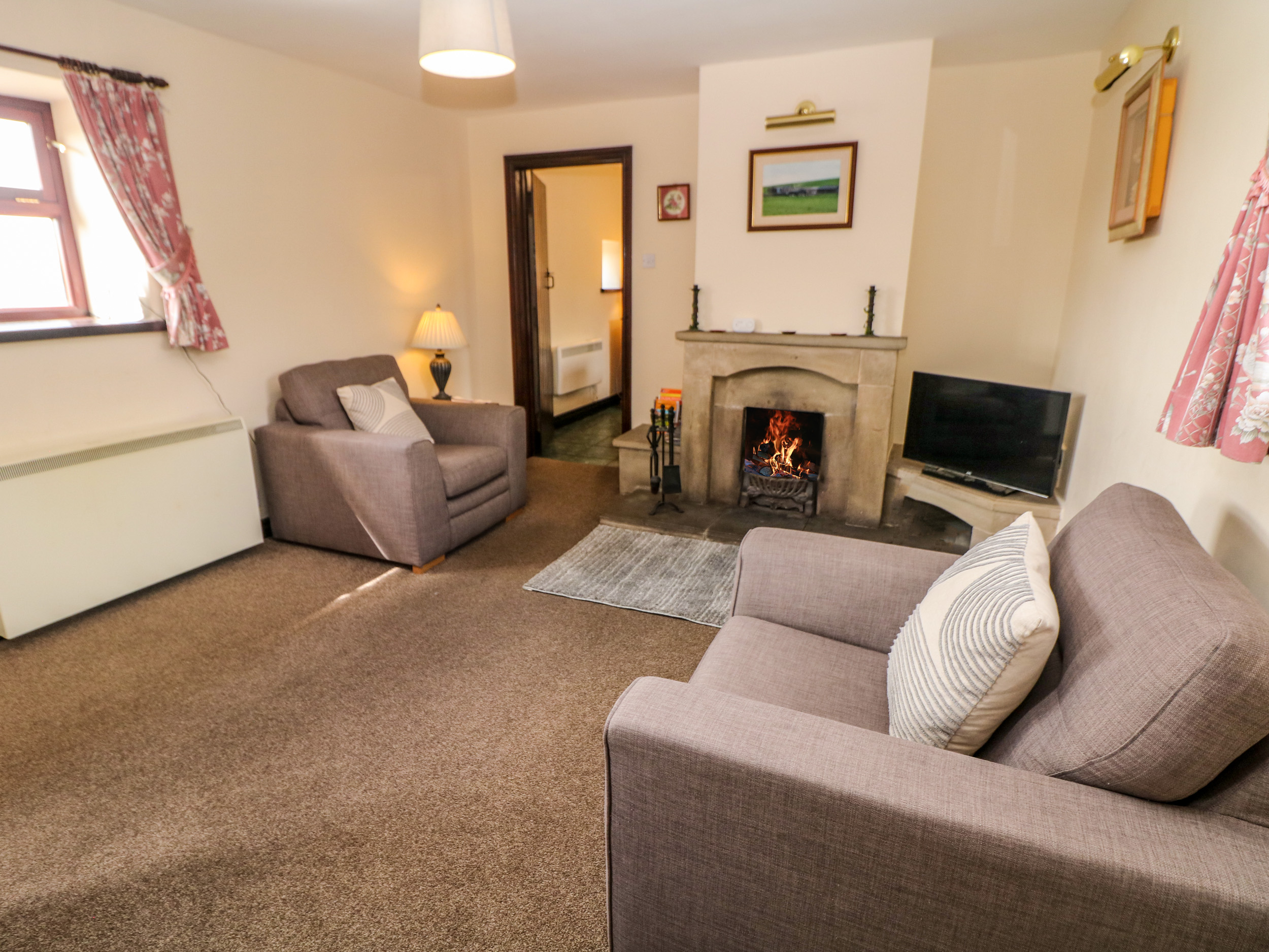 Downsdale Cottage - Sleeps 5