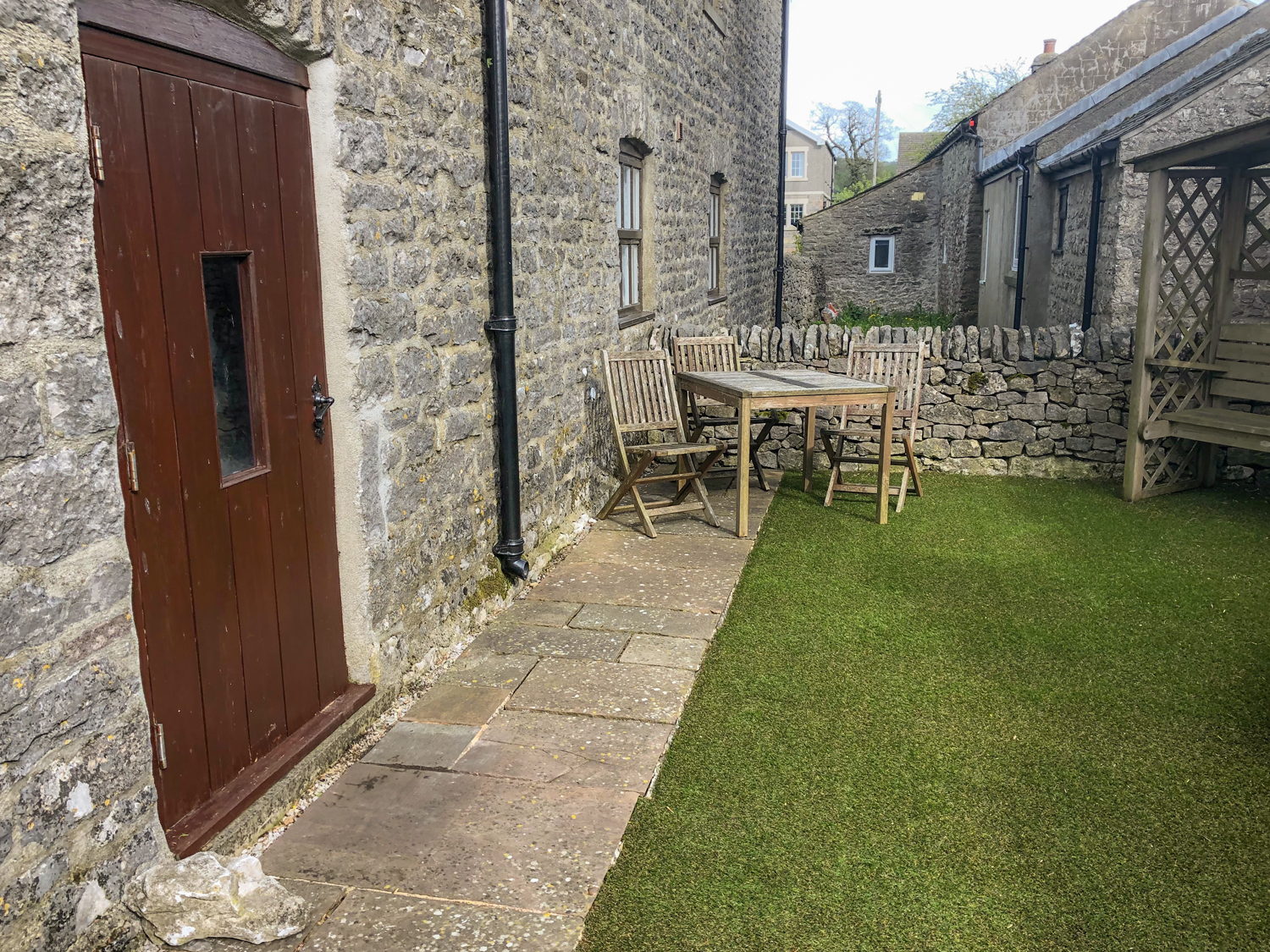 Holiday cottage in Chelmorton, Derbyshire - Photo 2