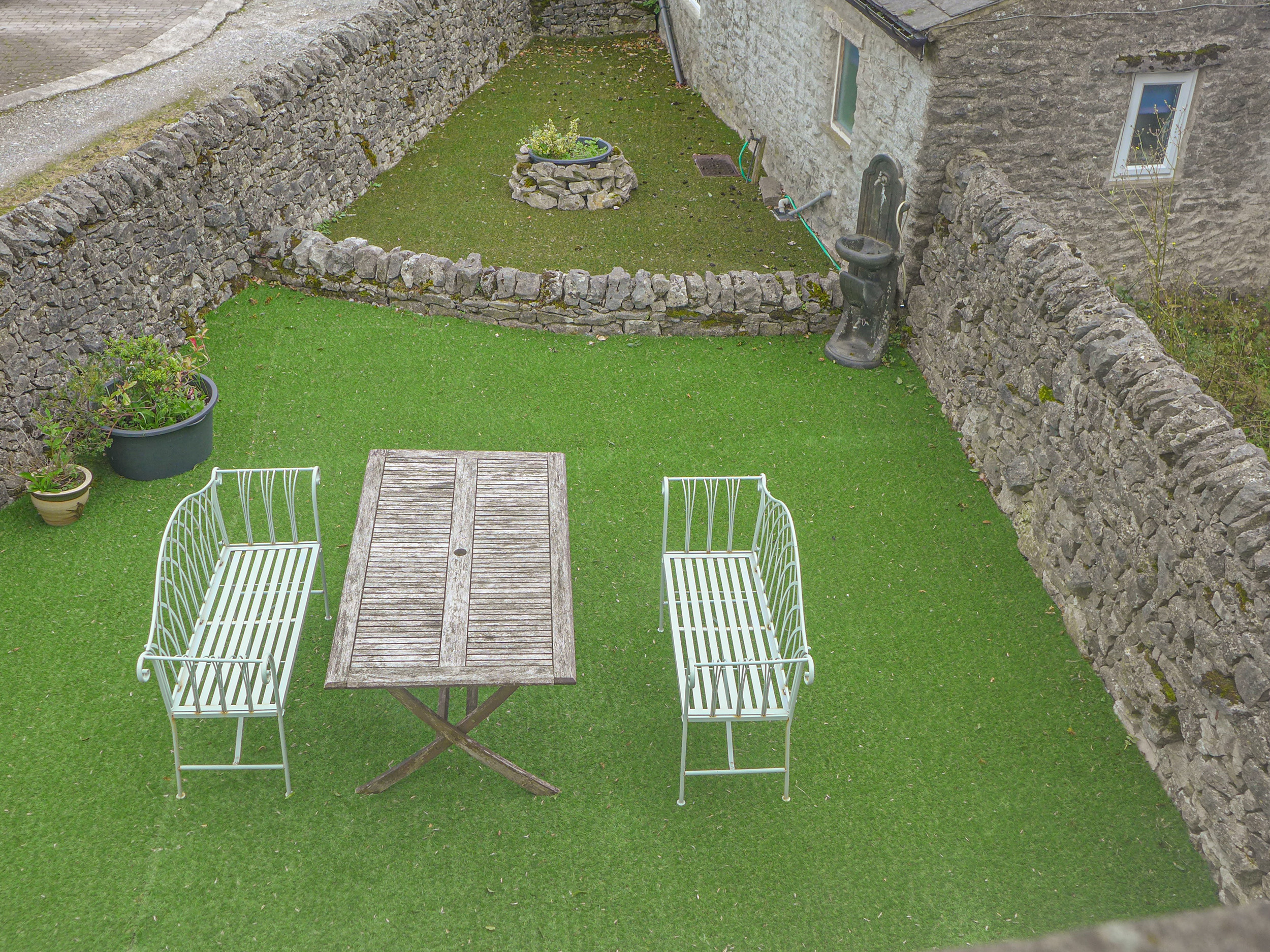 Holiday cottage in Chelmorton, Derbyshire - Photo 9