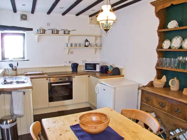 Holiday cottage in Peak Forest, Derbyshire - Photo 4