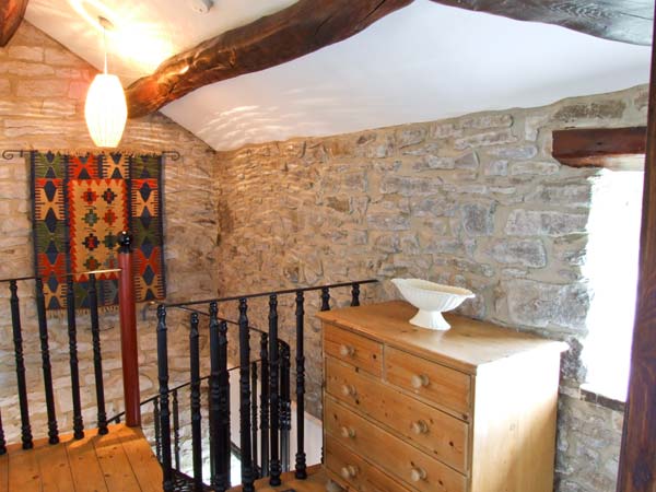 Holiday cottage in Peak Forest, Derbyshire - Photo 7