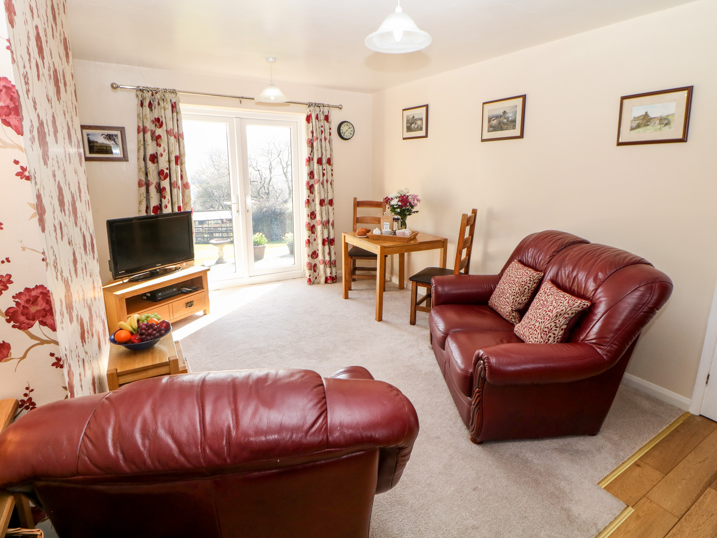 Holiday cottage in Edale, Derbyshire - Photo 3