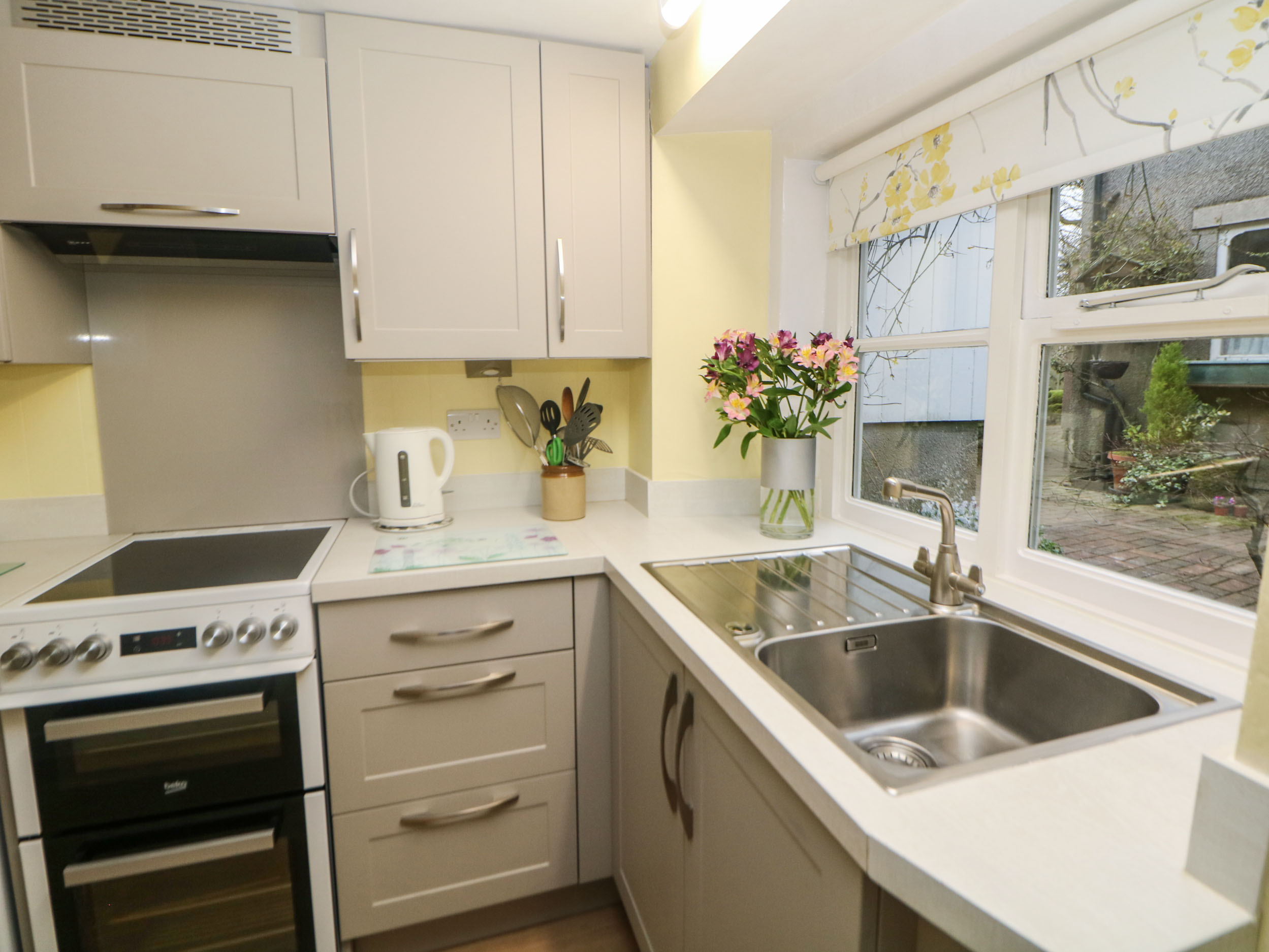 Holiday cottage in Foolow, Derbyshire - Photo 9