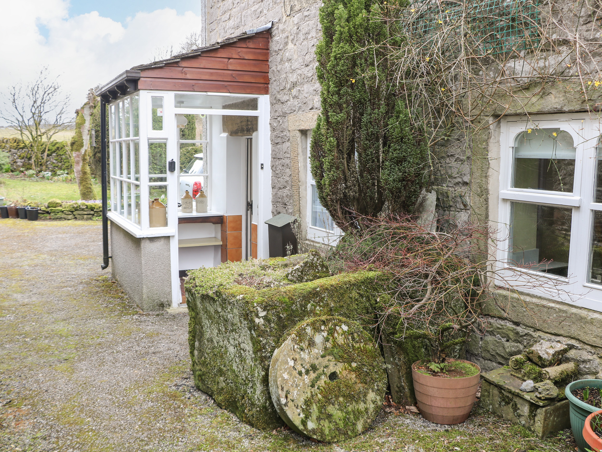 Holiday cottage in Foolow, Derbyshire - Photo 1