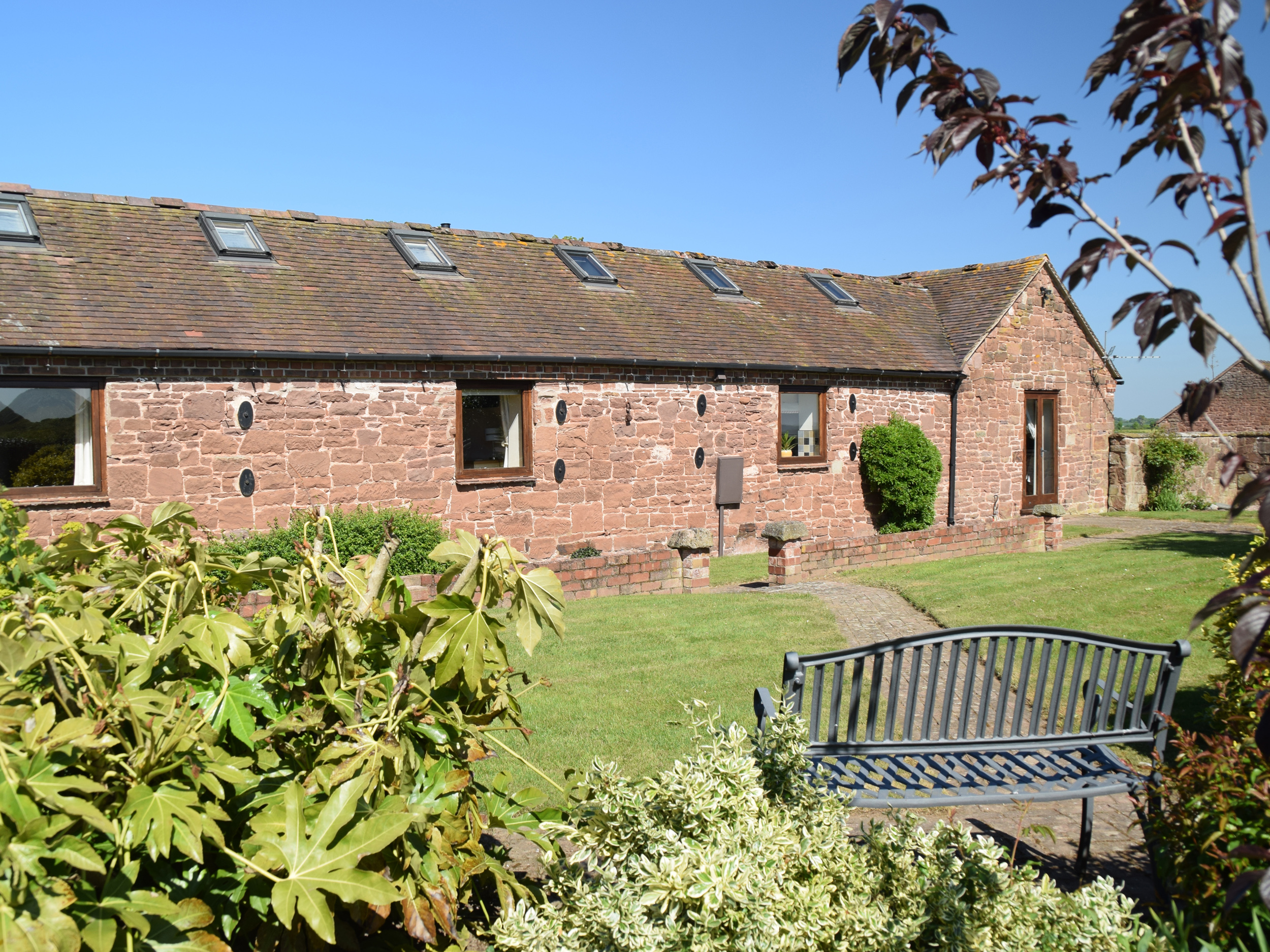 Holiday cottage, Pitchford (Parrs Meadow Cottage)