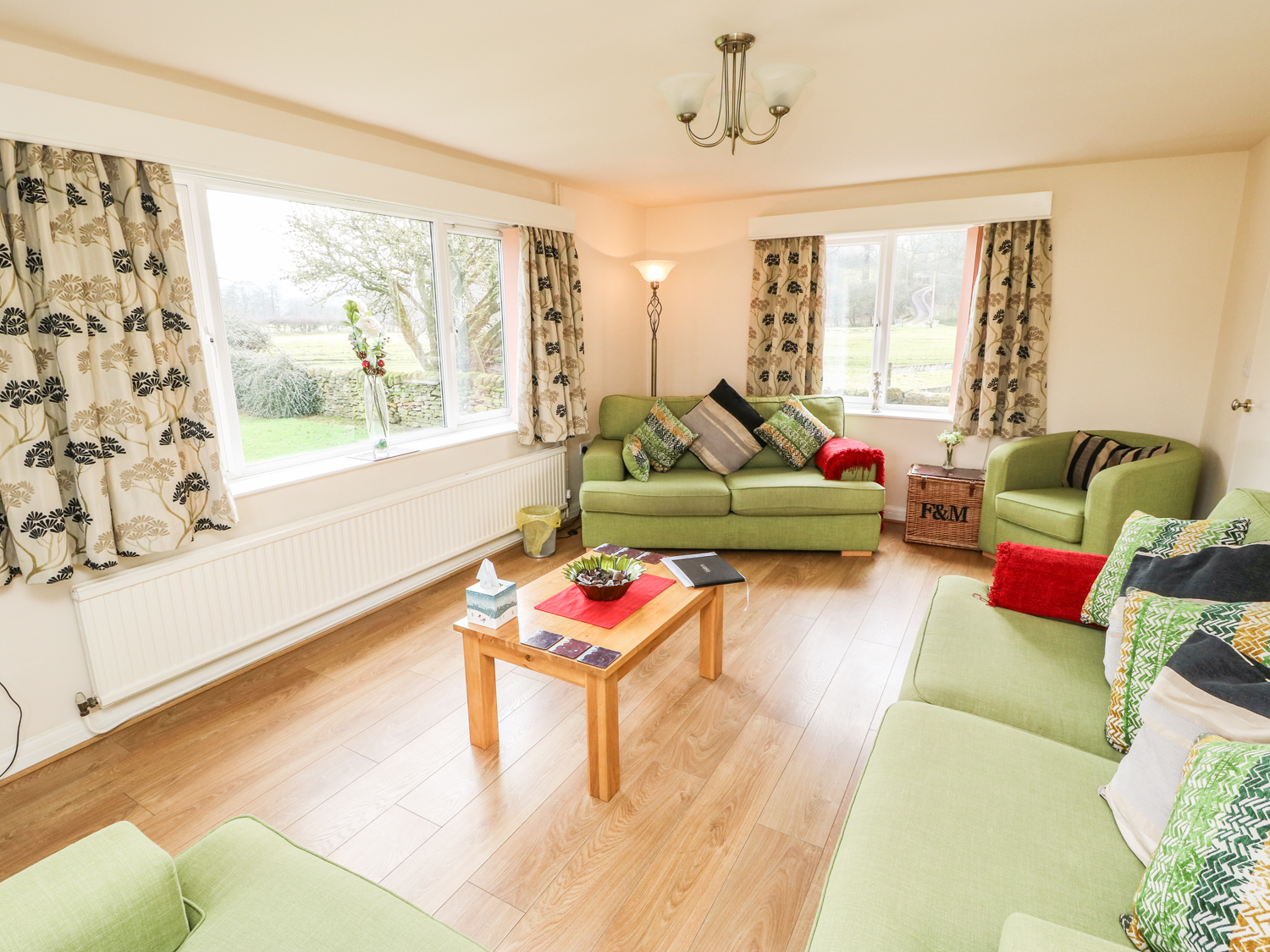 Holiday cottage in Hathersage, Derbyshire - Photo 3