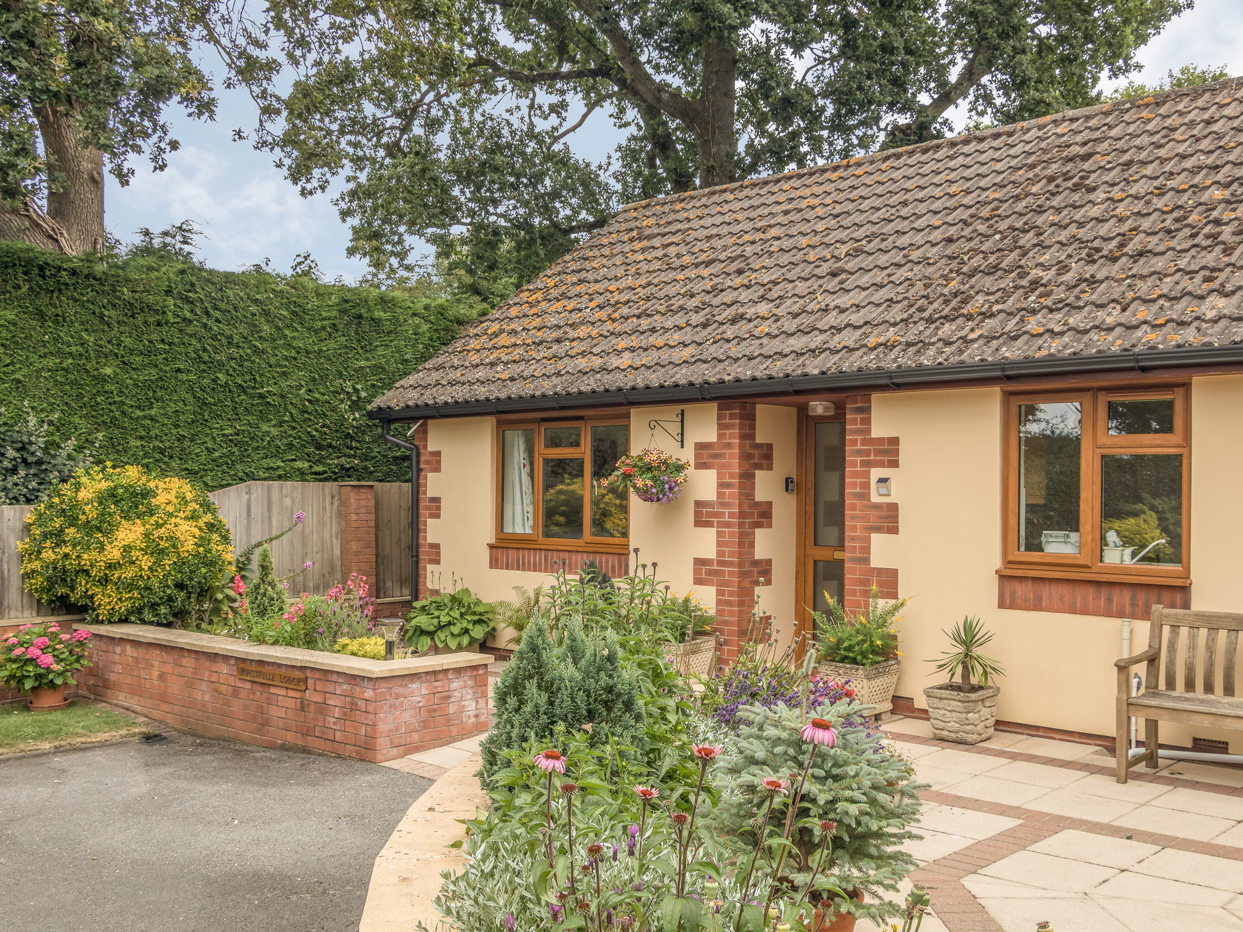 Holiday cottage, Plymtree (Pipistrelle Lodge)