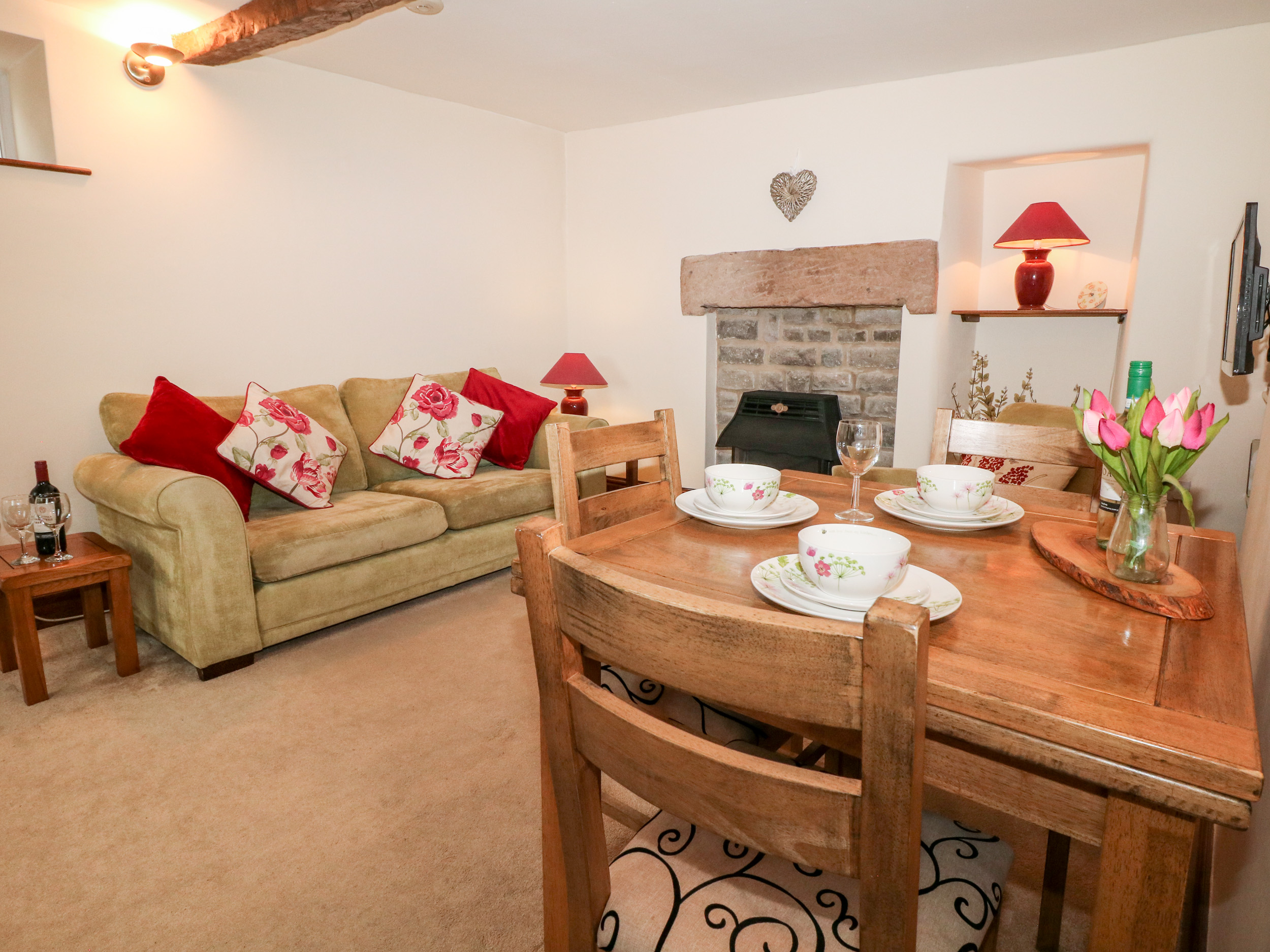 Holiday cottage in Bradwell, Derbyshire - Photo 6