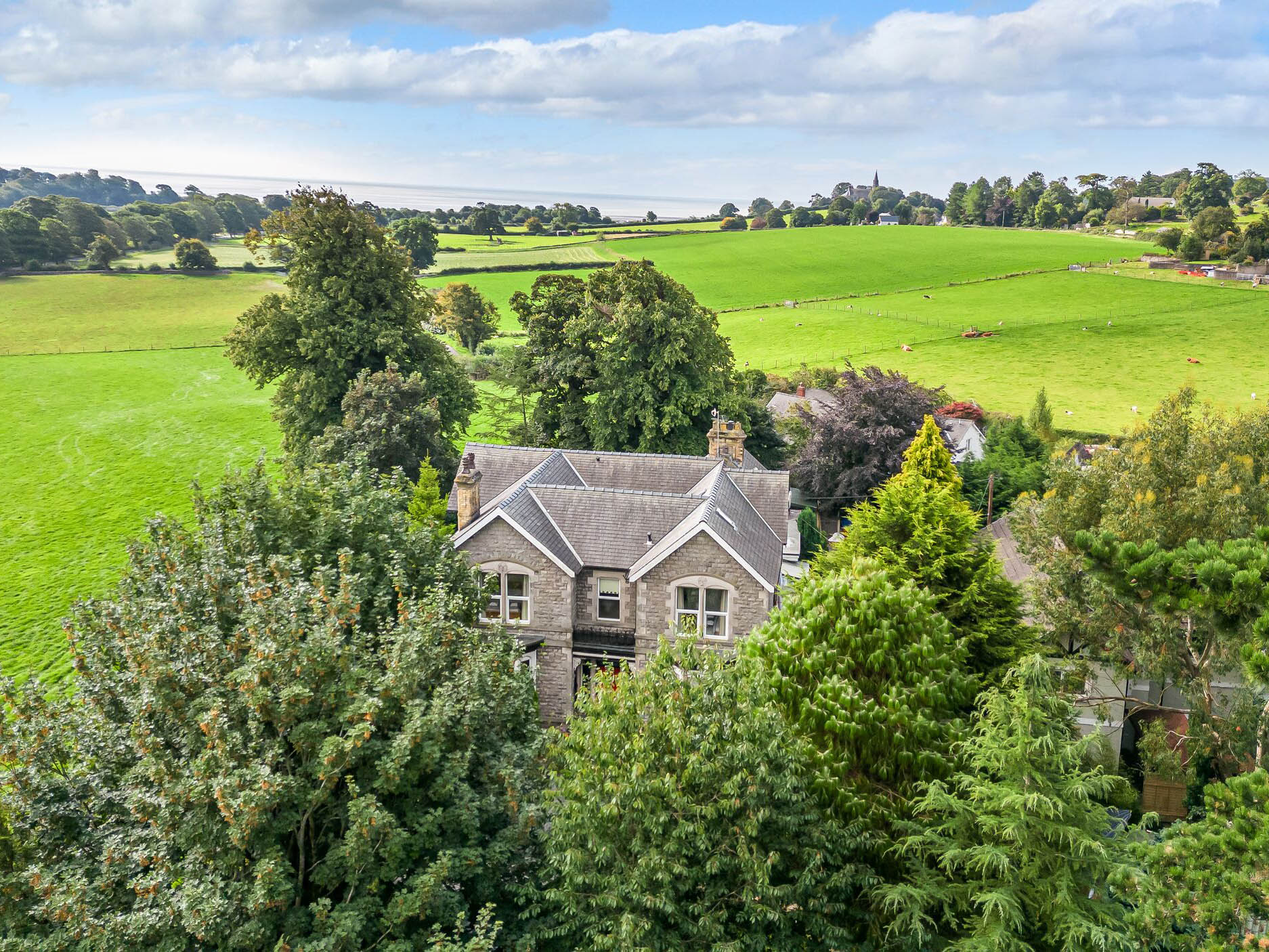 Eden Lodge - Sleeps 25